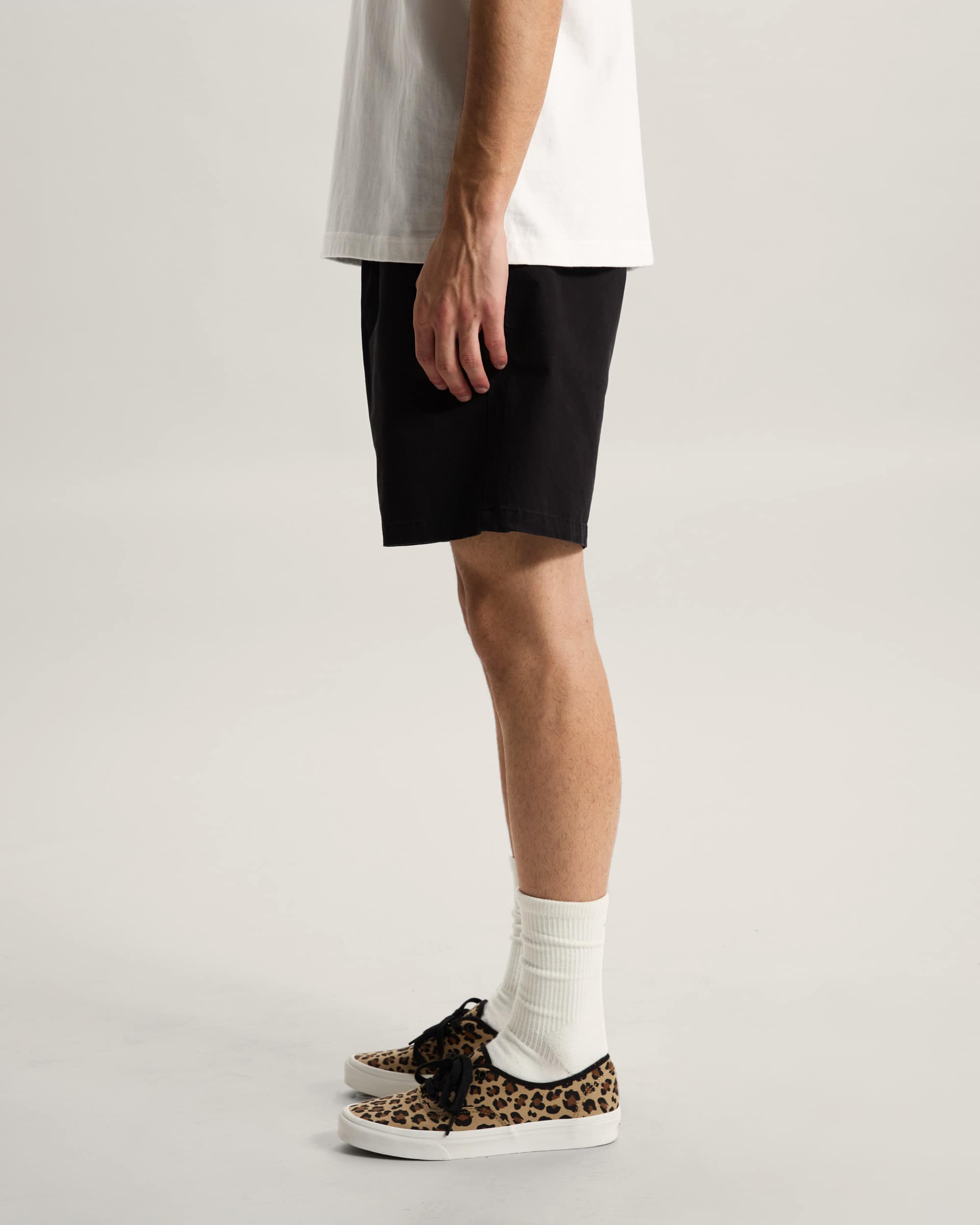 Range Relaxed Elastic Shorts VANS Schwarz ALT4