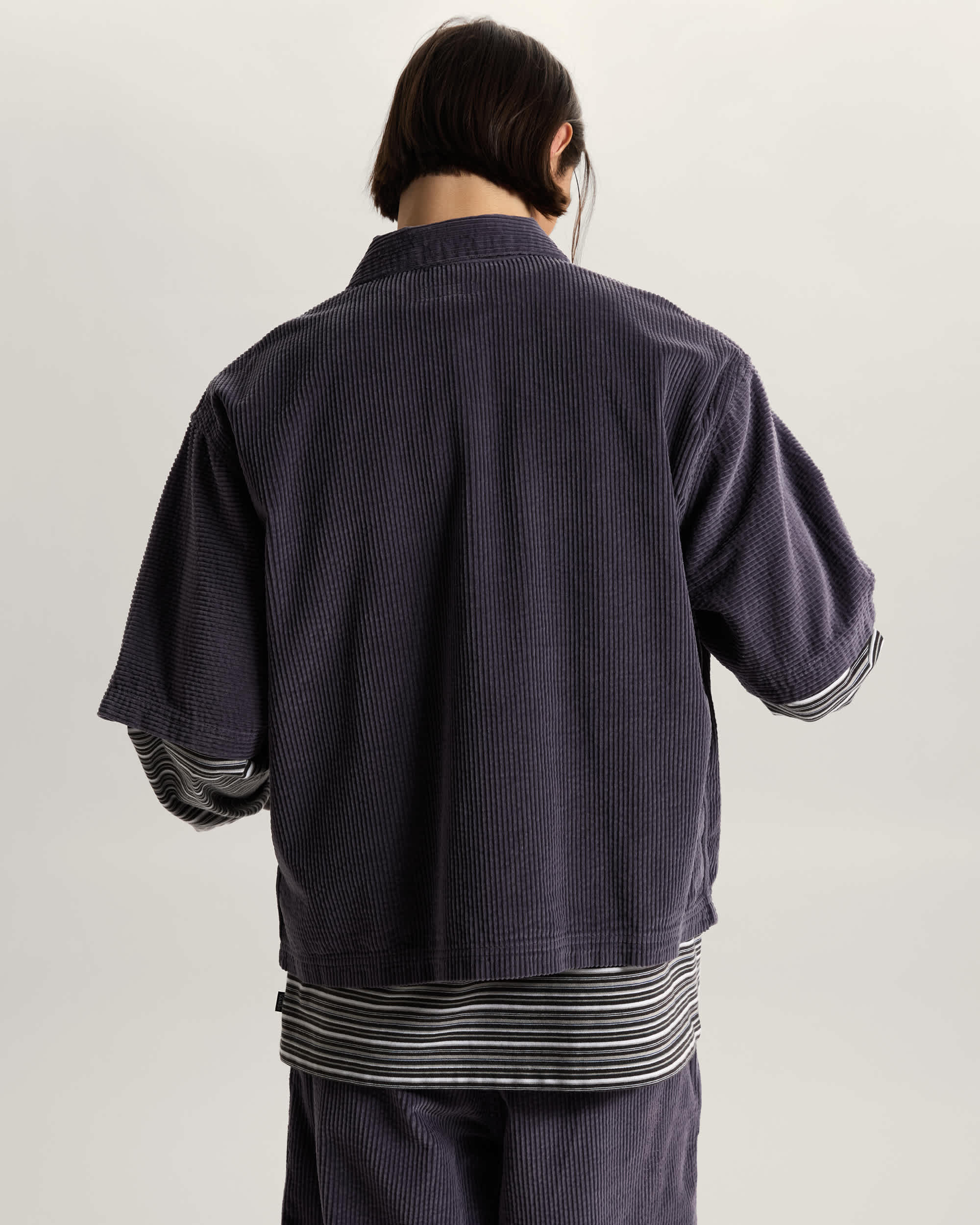 Premium Button Up Hemd aus Cord VANS Grau ALT3