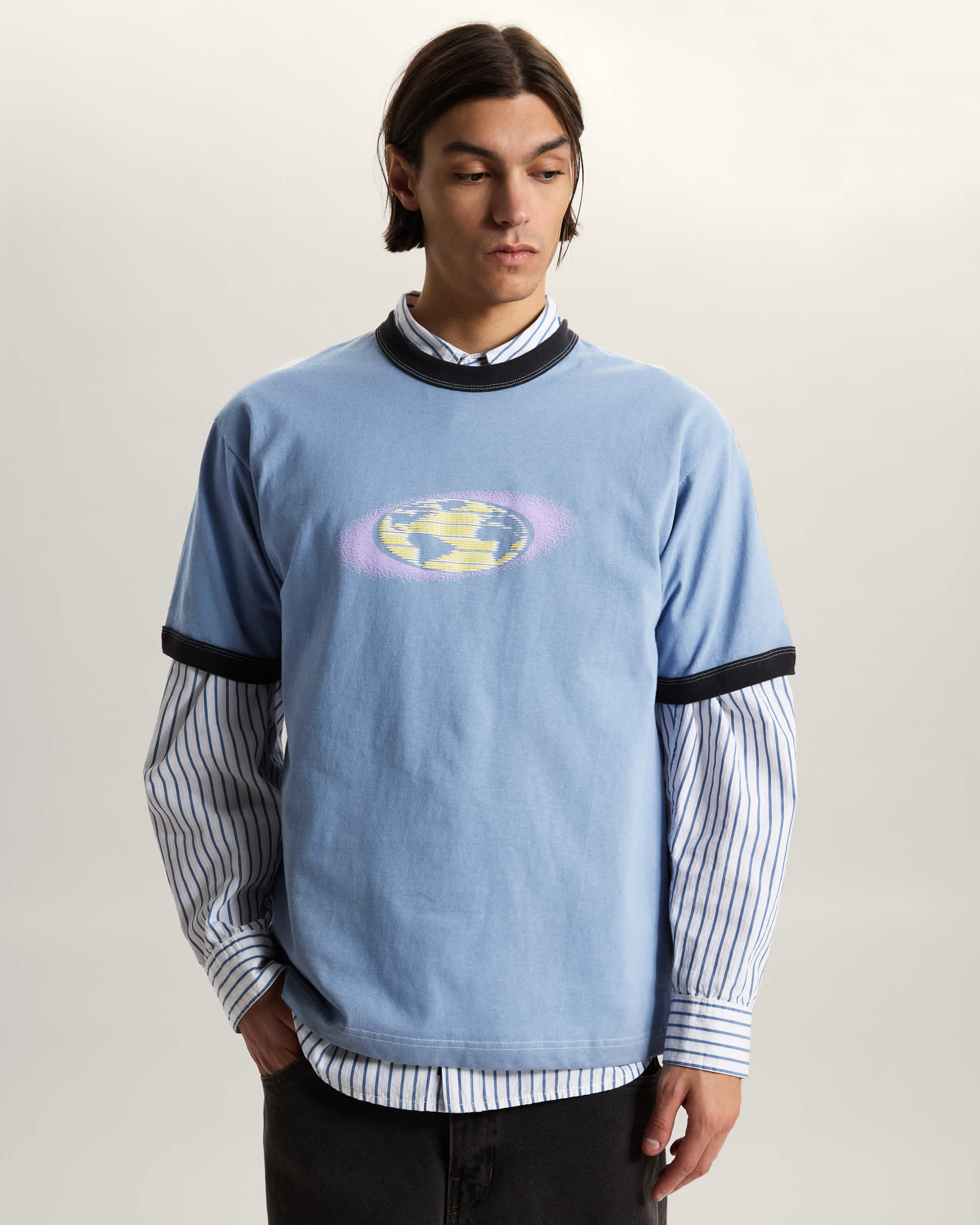 Pixel Globe TShirt VANS Grau ALT2