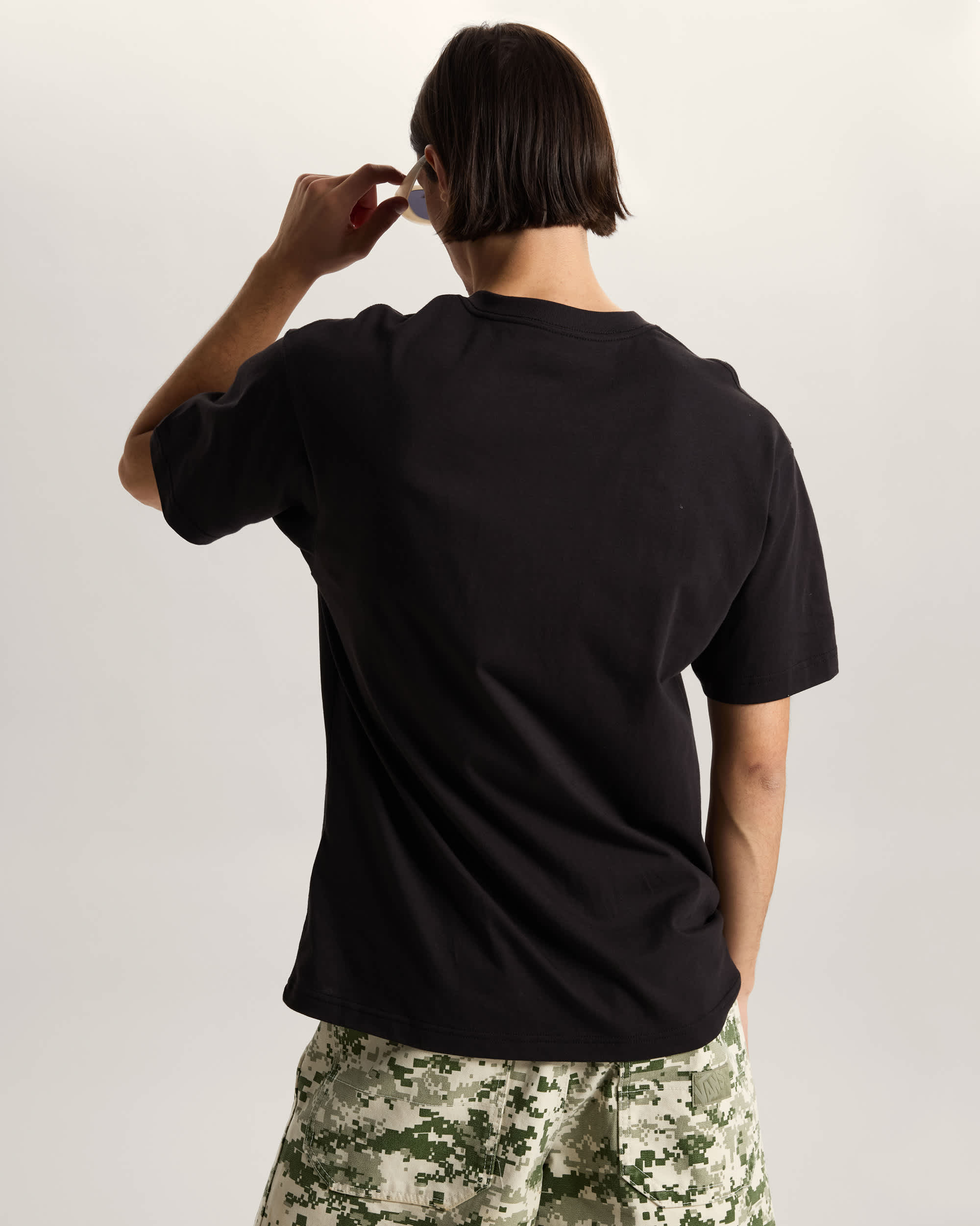 Barbed Heart Loose TShirt VANS Black ALT3