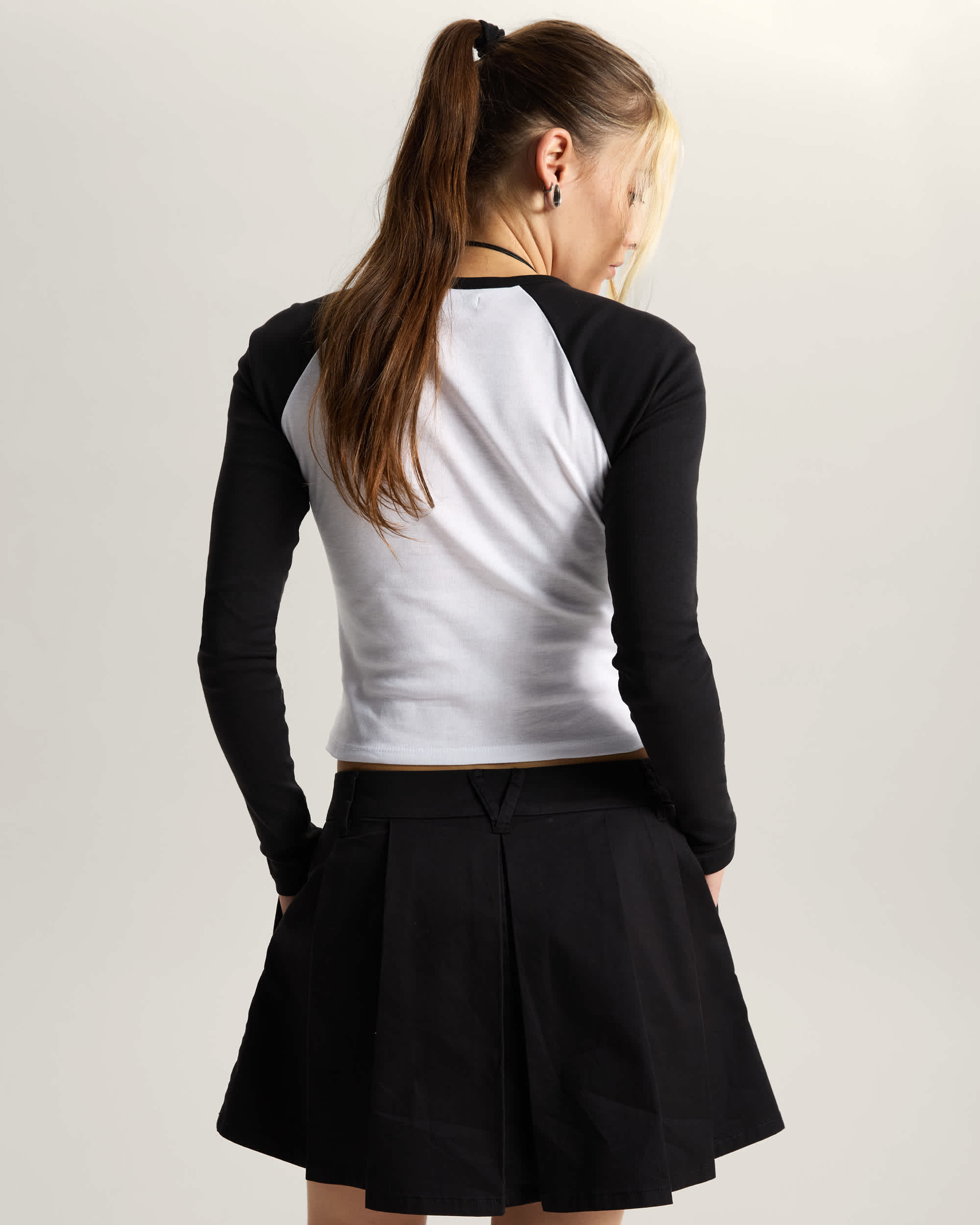 Y2K Star Raglan Long Sleeve TShirt VANS Black ALT3