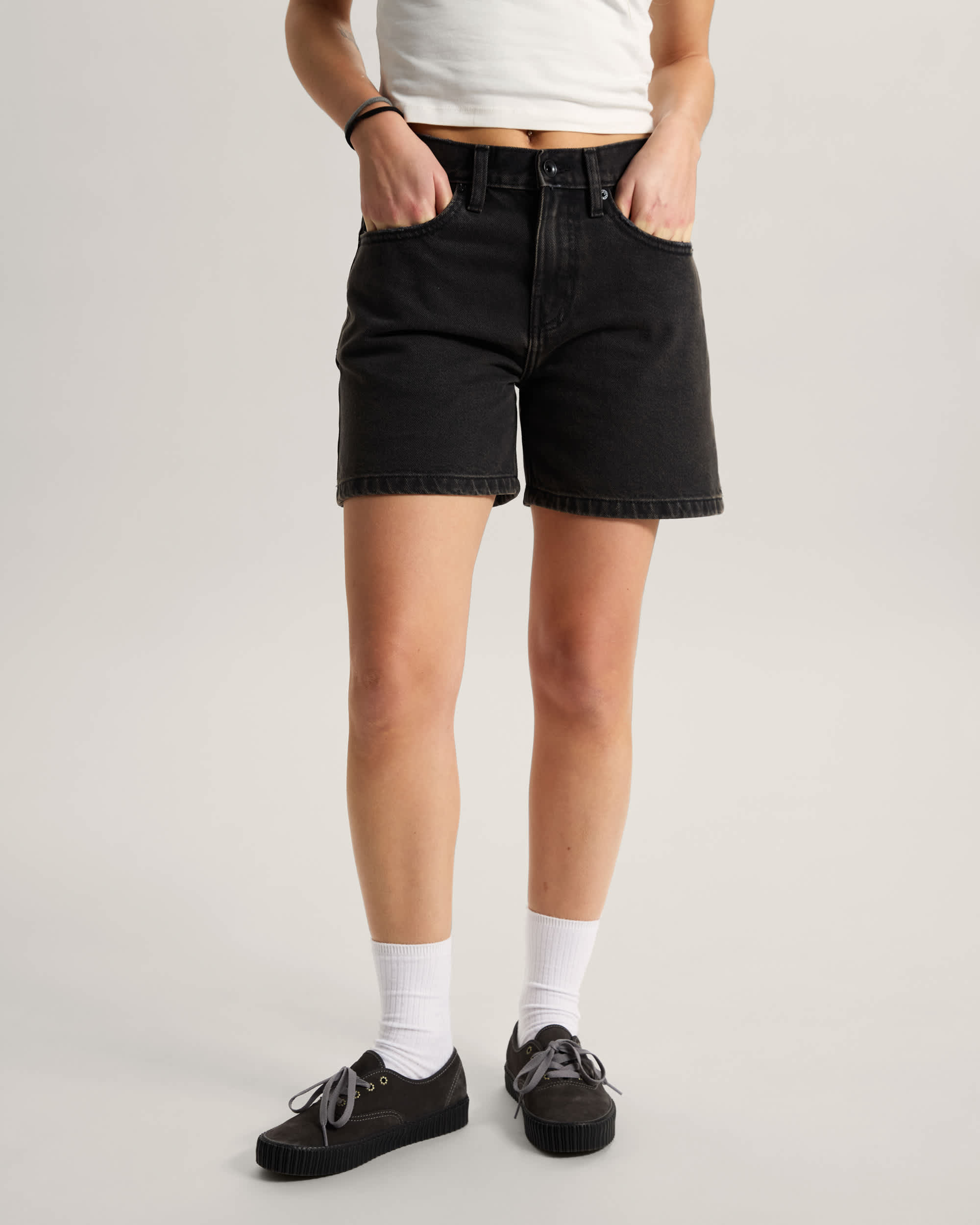 Check5 Shorts mit mittlerer Leibhhe VANS Schwarz ALT2