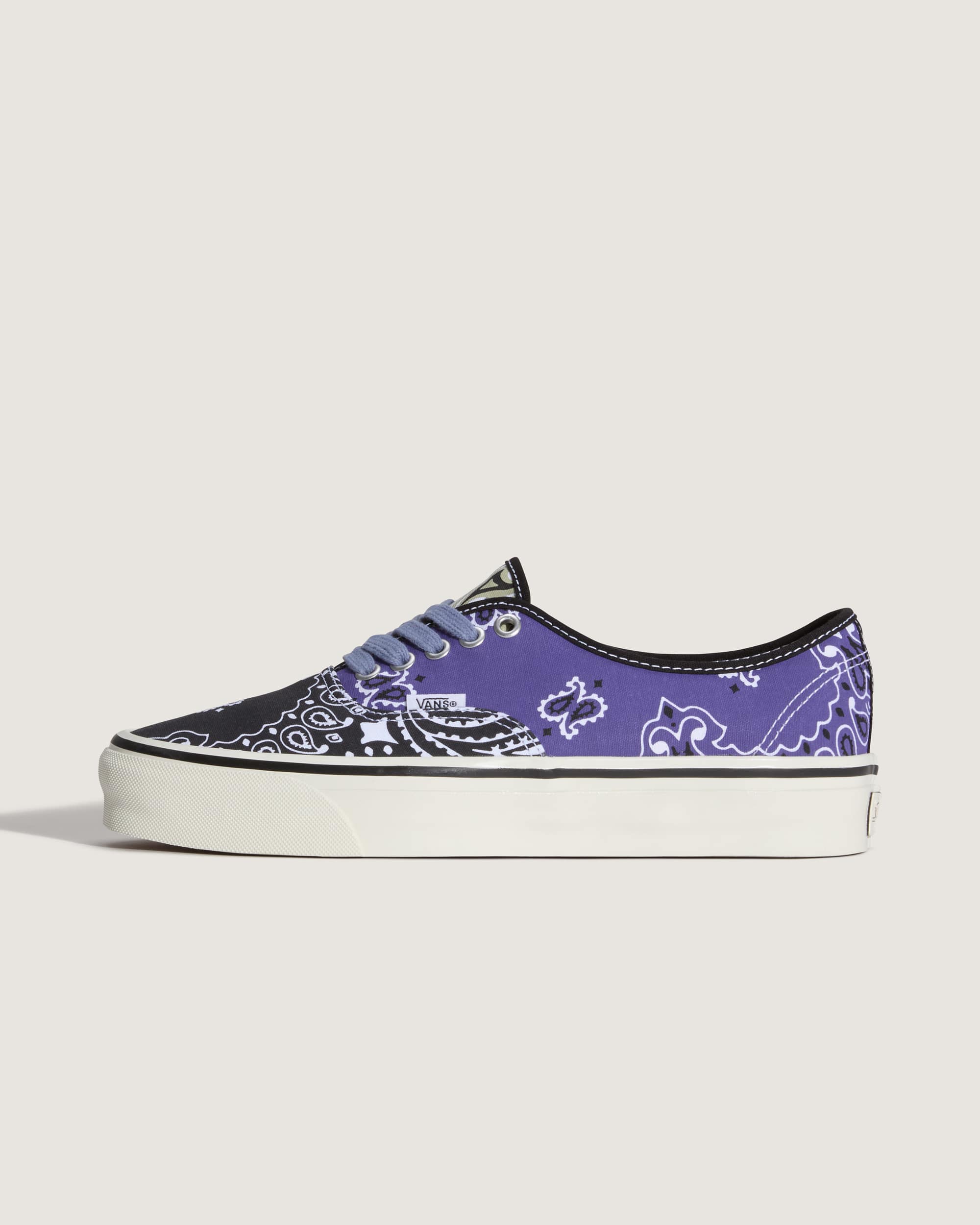 Premium Authentic Schuhe VANS Multicolour HERO