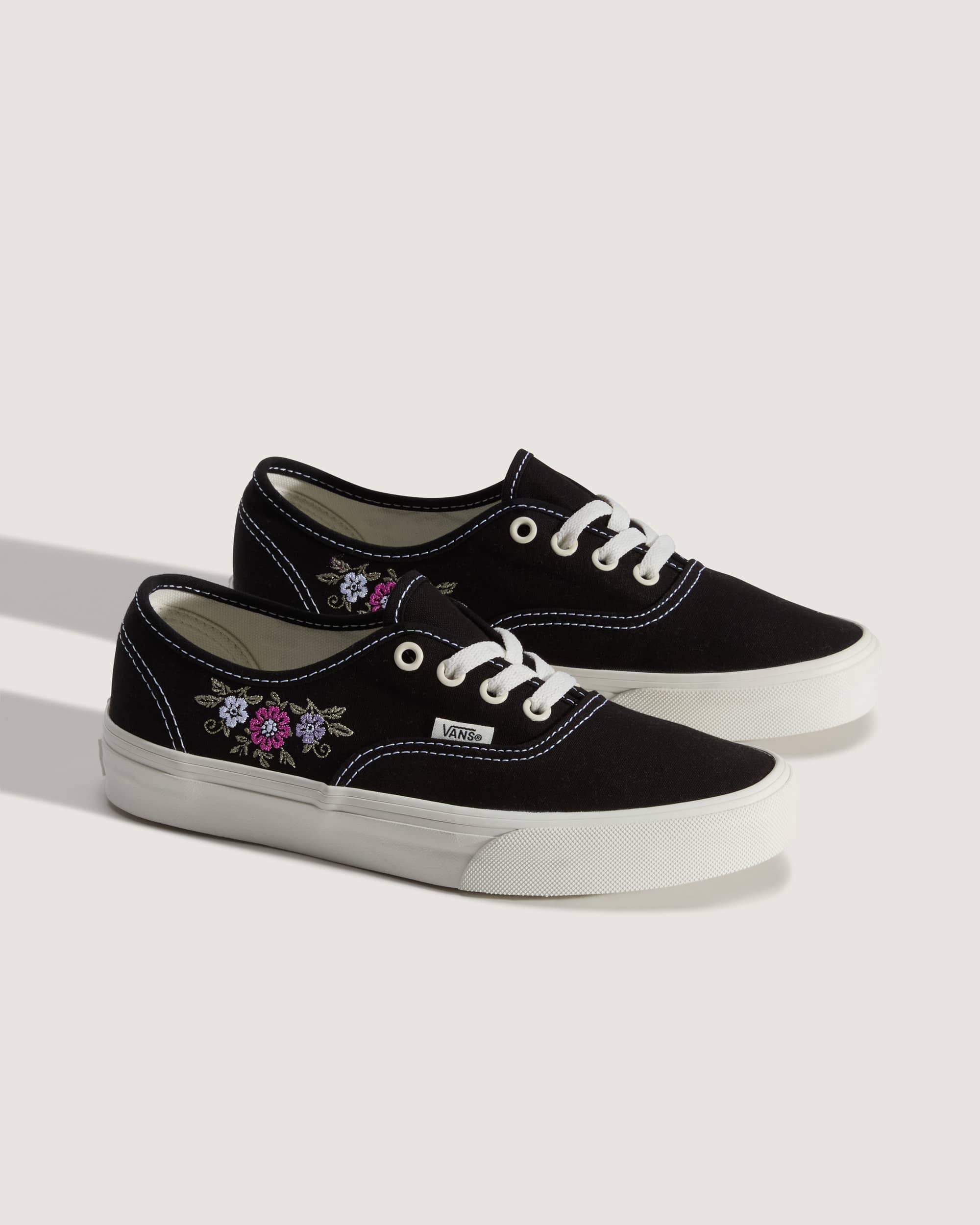 Authentic Shoes VANS Black ALT1