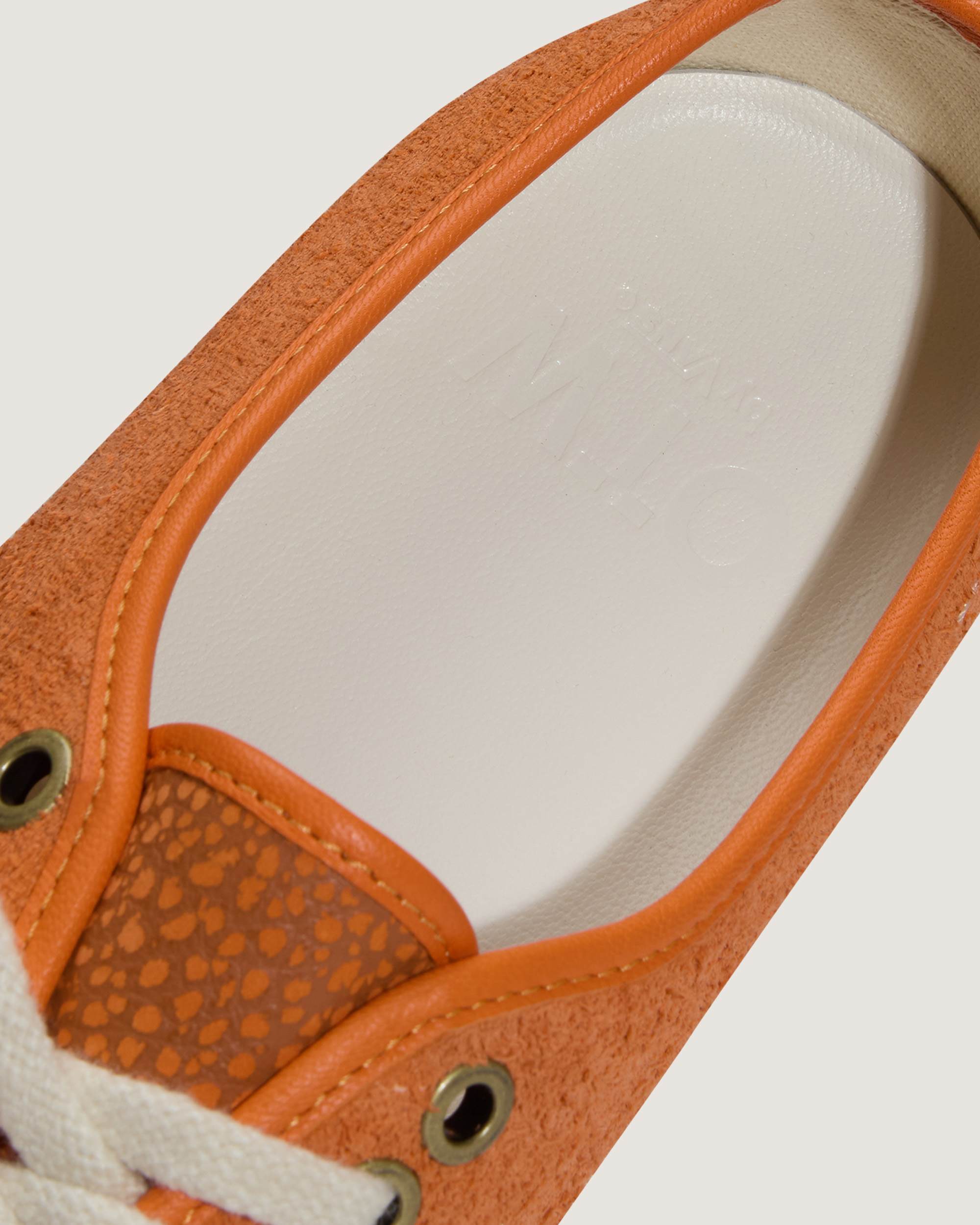 OTW Authentic 44 Siped Vibram VANS Oranje ALT8