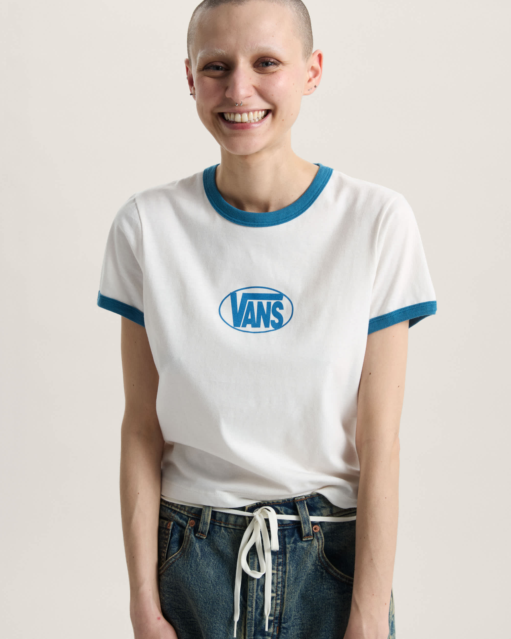 Circle V RingerTShirt VANS Wei ALT2