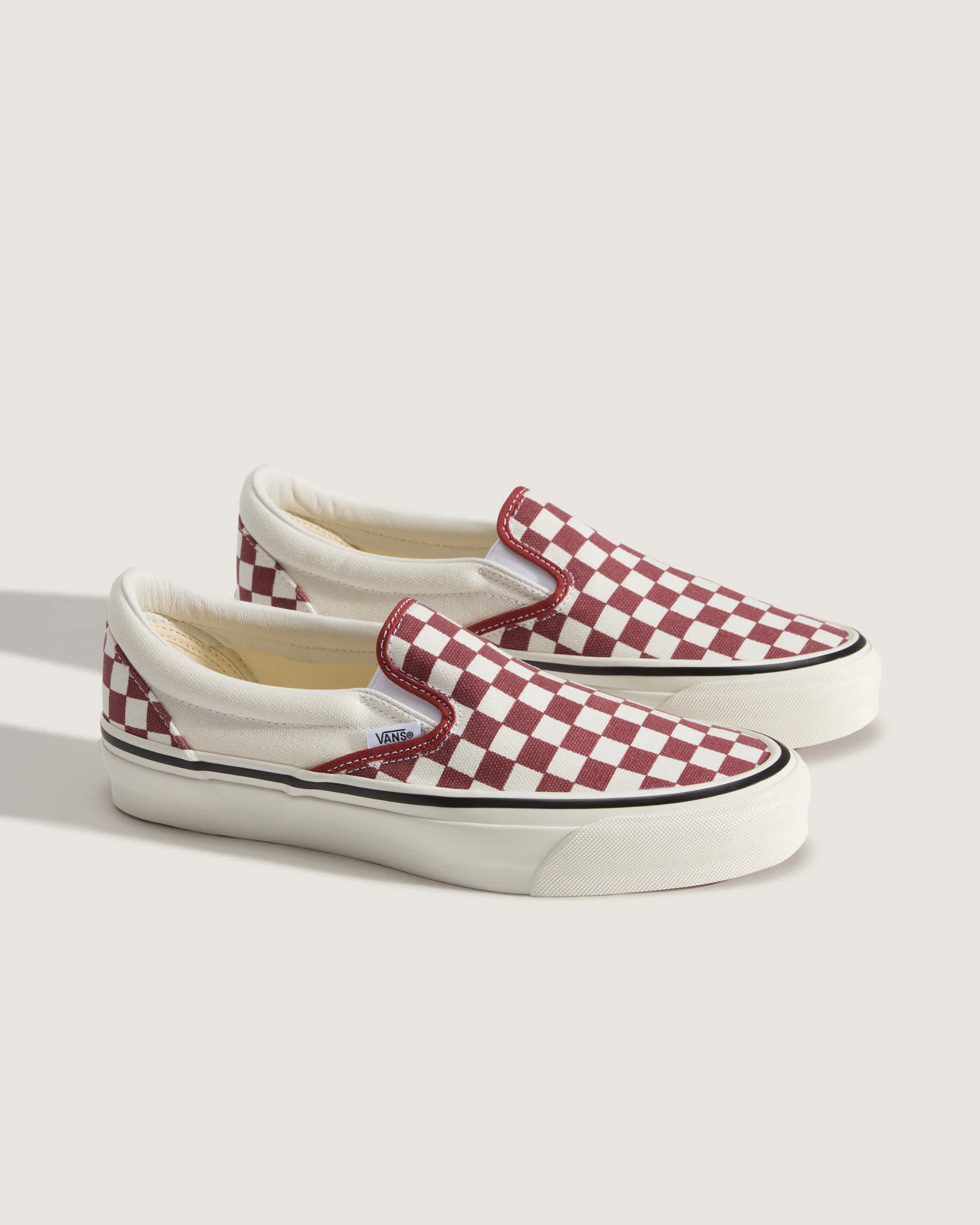 Premium Classic SlipOn Shoes VANS Red ALT1