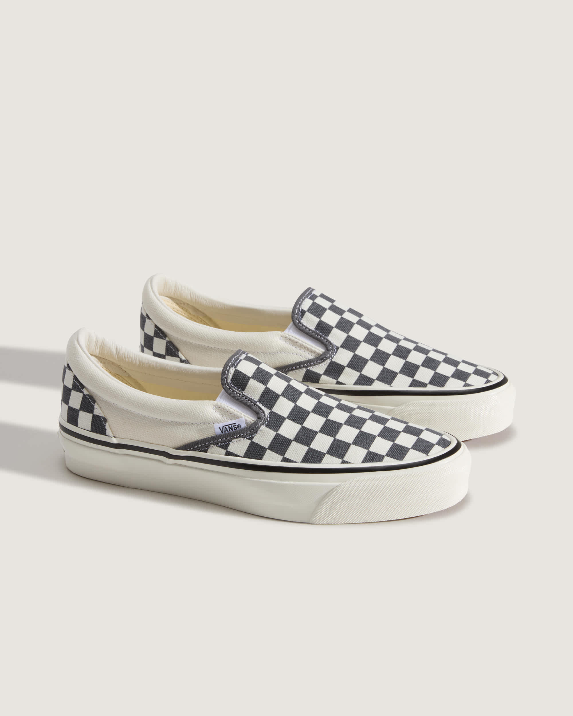 Chaussures premium Classic SlipOn VANS Gris ALT1