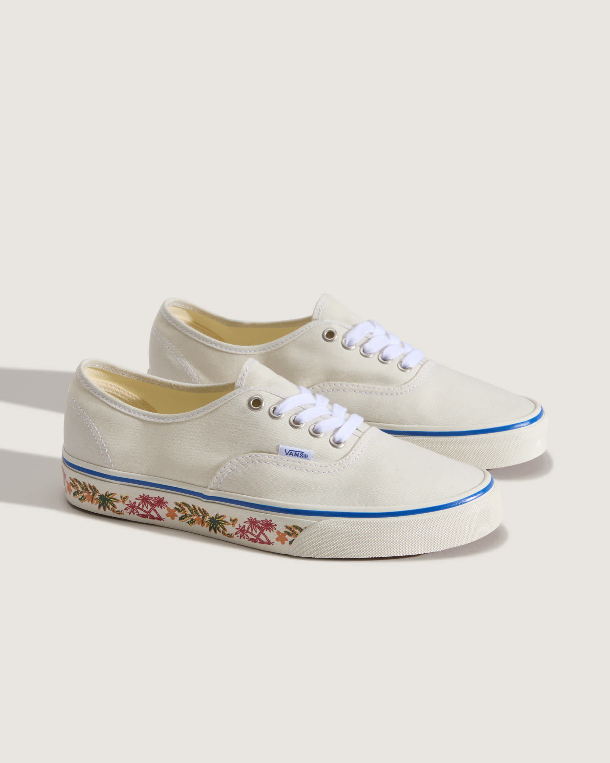 Authentic Shoes VANS White ALT1