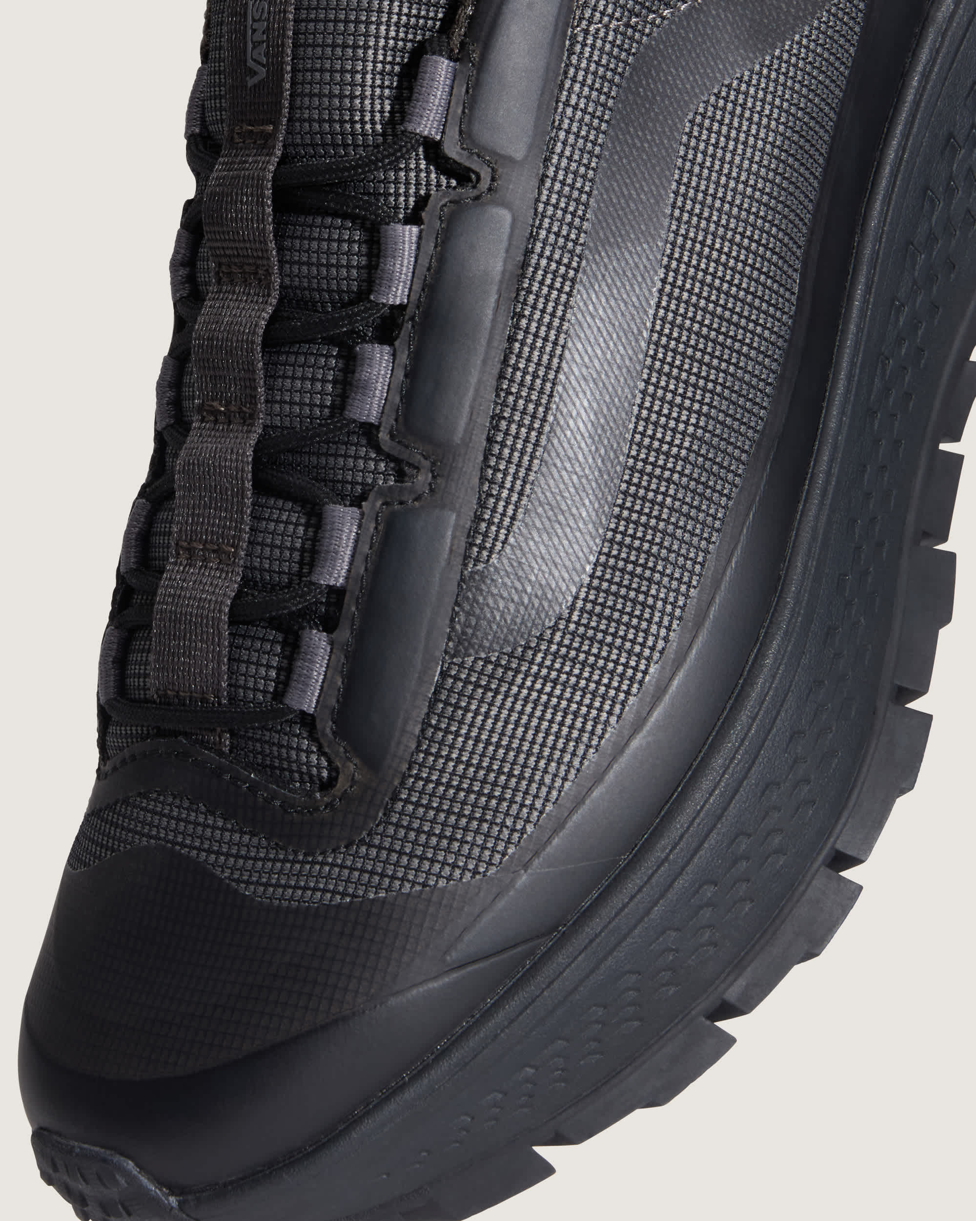 Trail 36 Shoes VANS Black ALT7