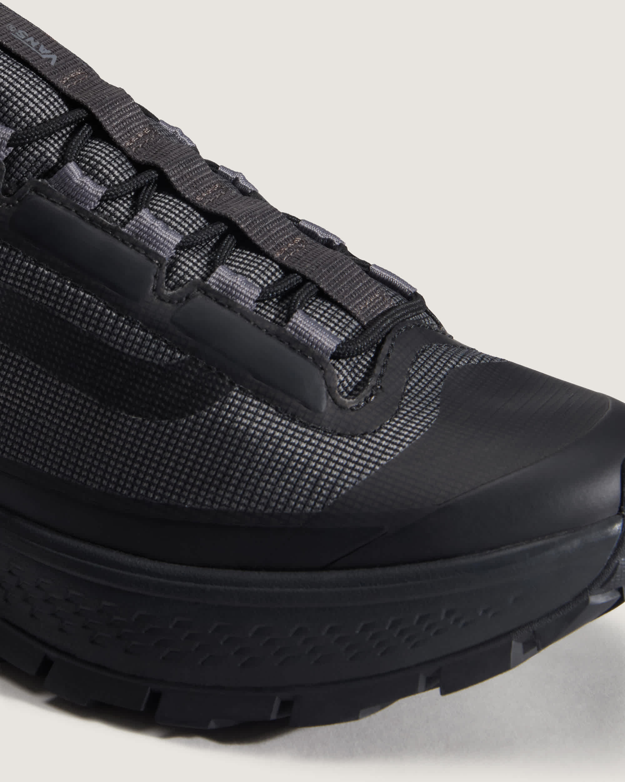Trail 36 Shoes VANS Black ALT8