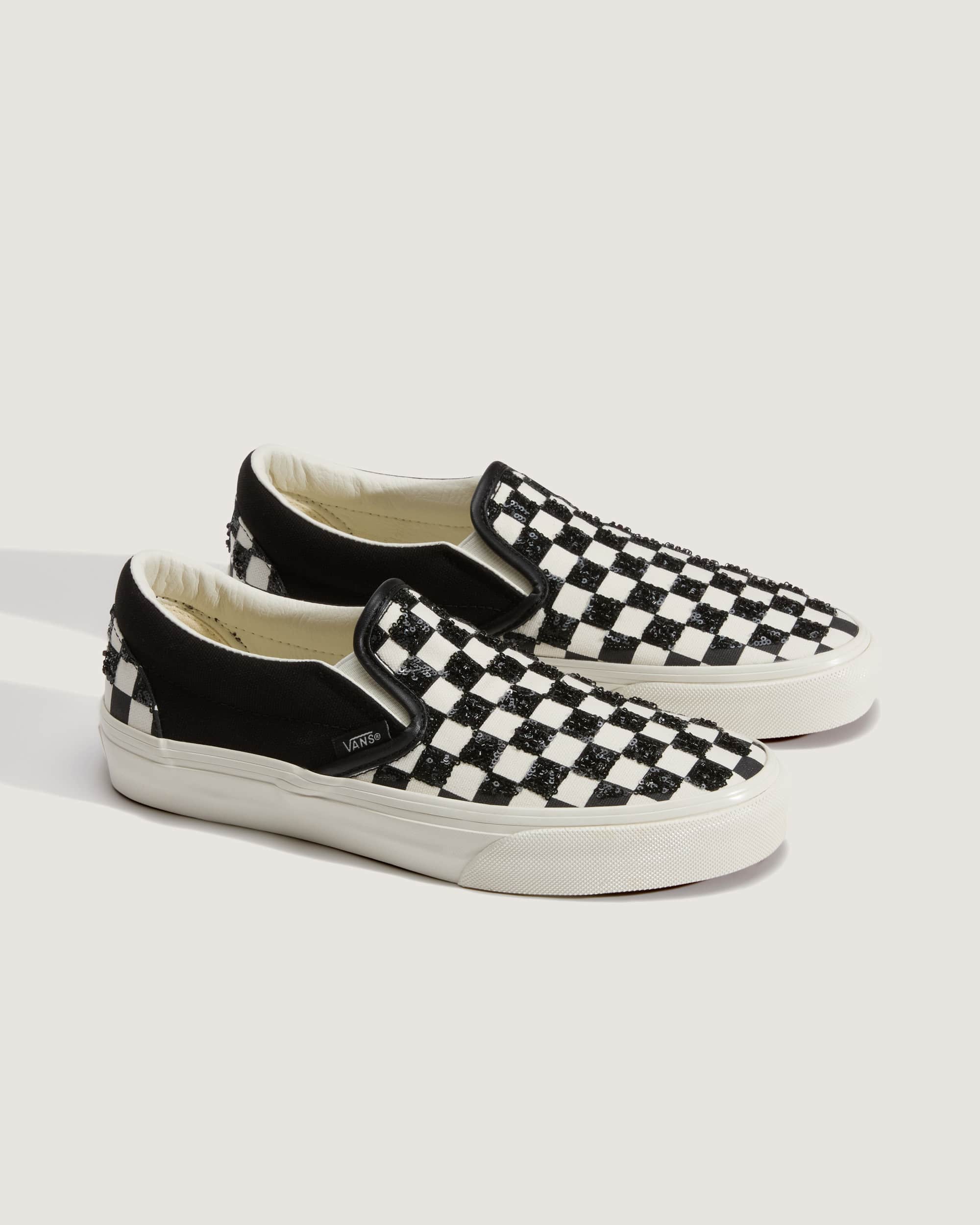 Chaussures Classic SlipOn VANS NoirBlanc ALT1