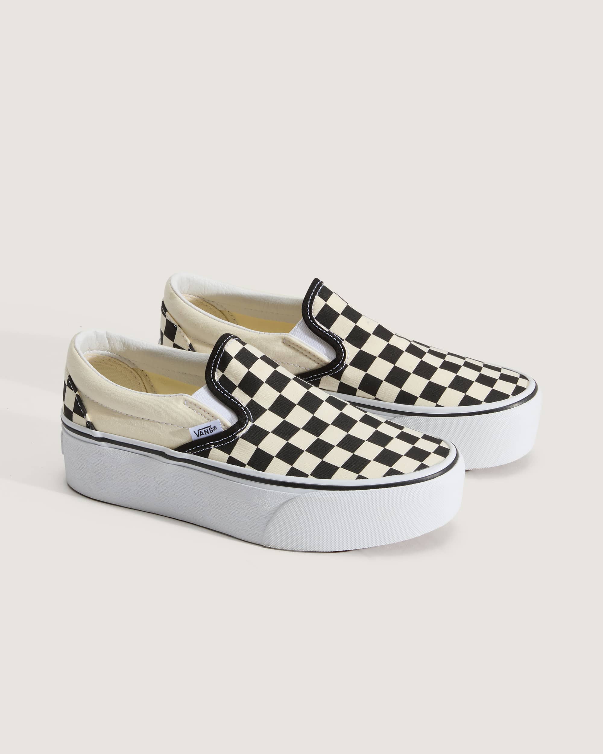 Classic SlipOn Platform Shoes VANS BlackWhite ALT1
