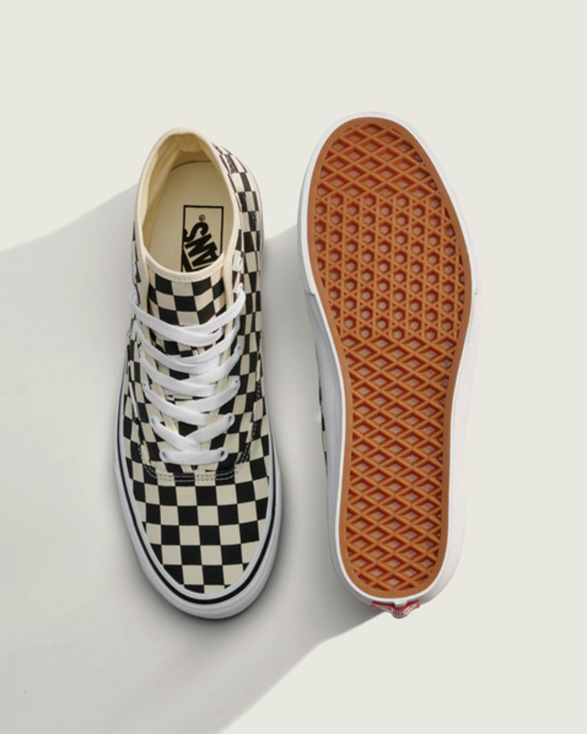 Scarpe Authentic Hi 20 Checkerboard VANS Nero ALT3
