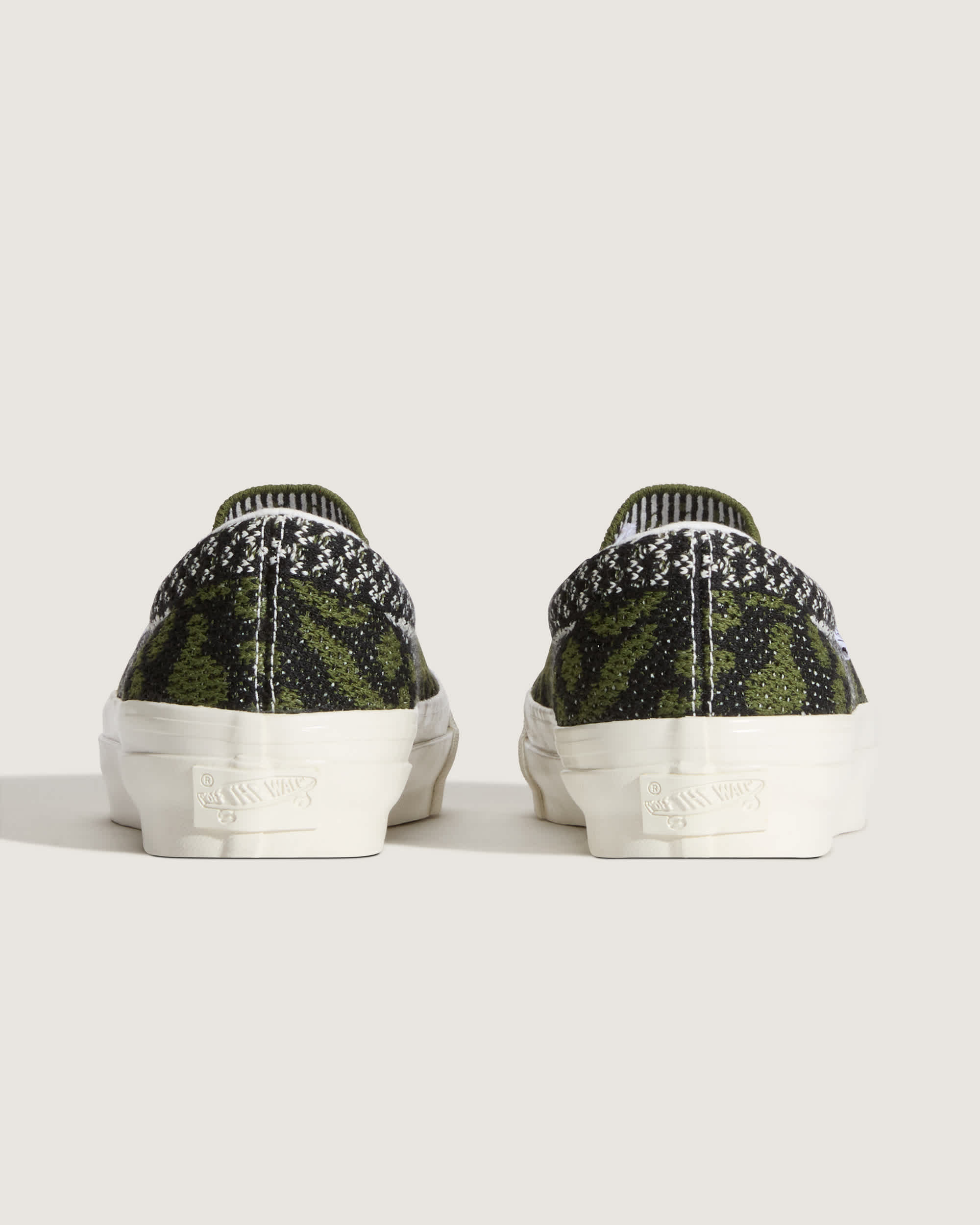 Buty Premium Classic SlipOn VANS CzarnyZielony ALT3