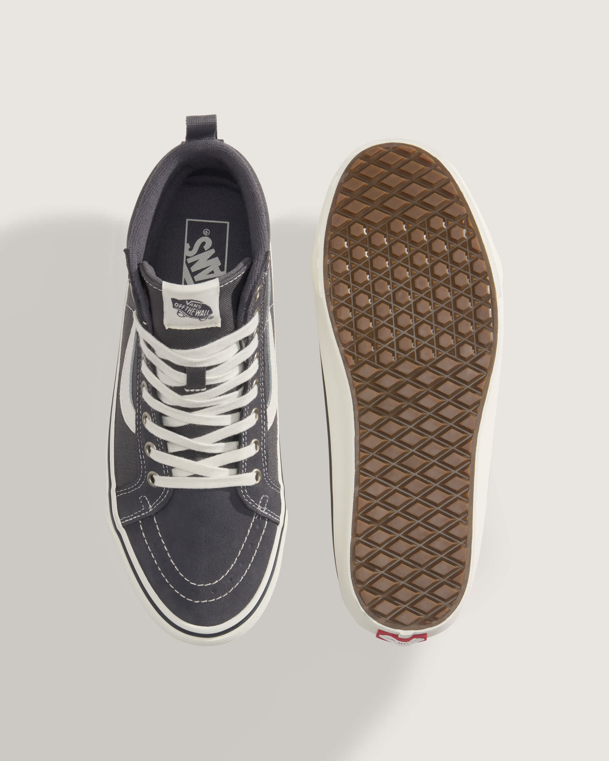 Chaussures Sk8Hi Insulated VANS Gris ALT2