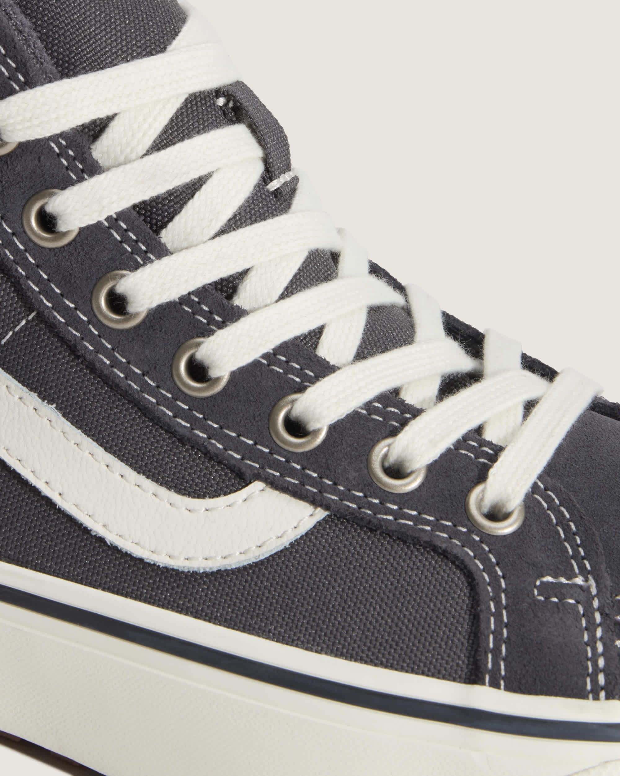 Chaussures Sk8Hi Insulated VANS Gris ALT6
