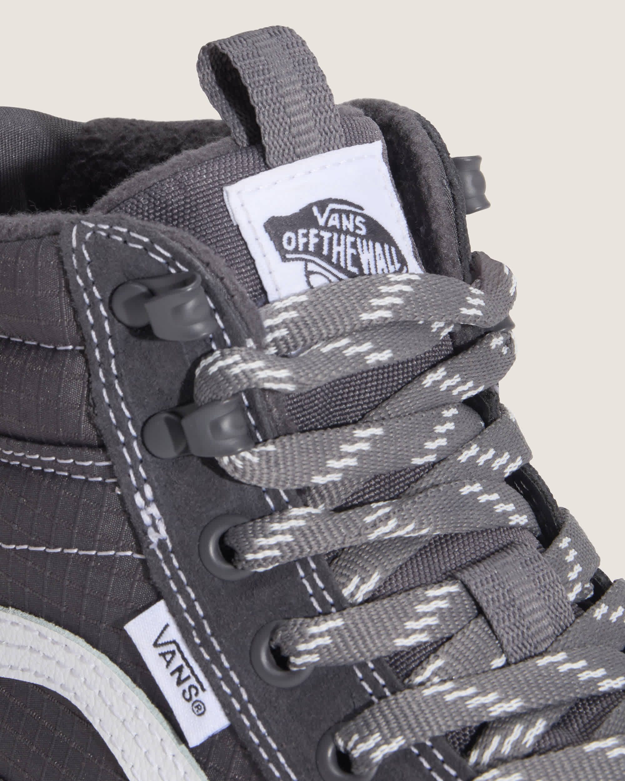 Sk8Hi Waterproof Insulated Schuhe VANS Grau ALT7