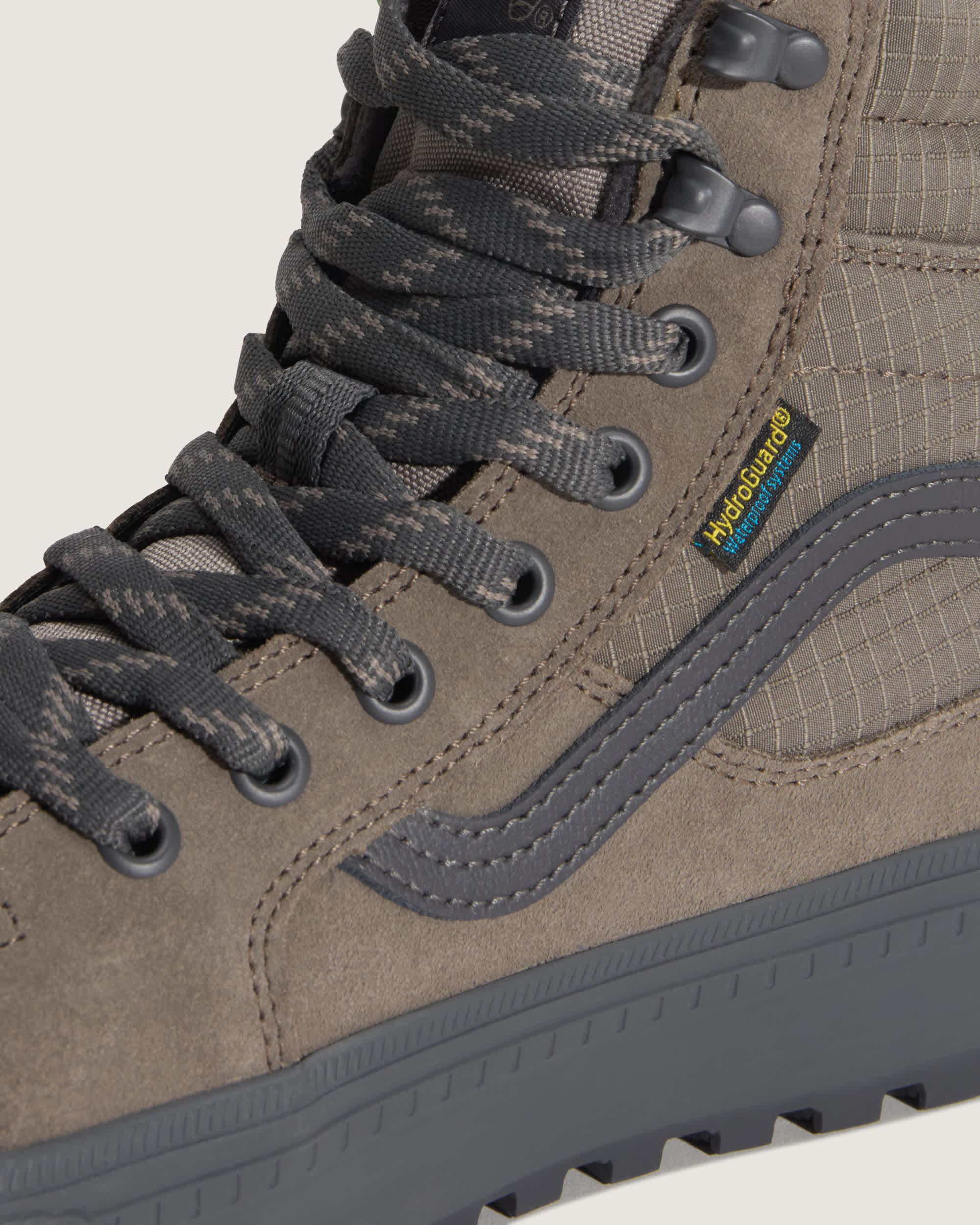 Sk8Hi Waterproof Insulated Shoes VANS Grey ALT9