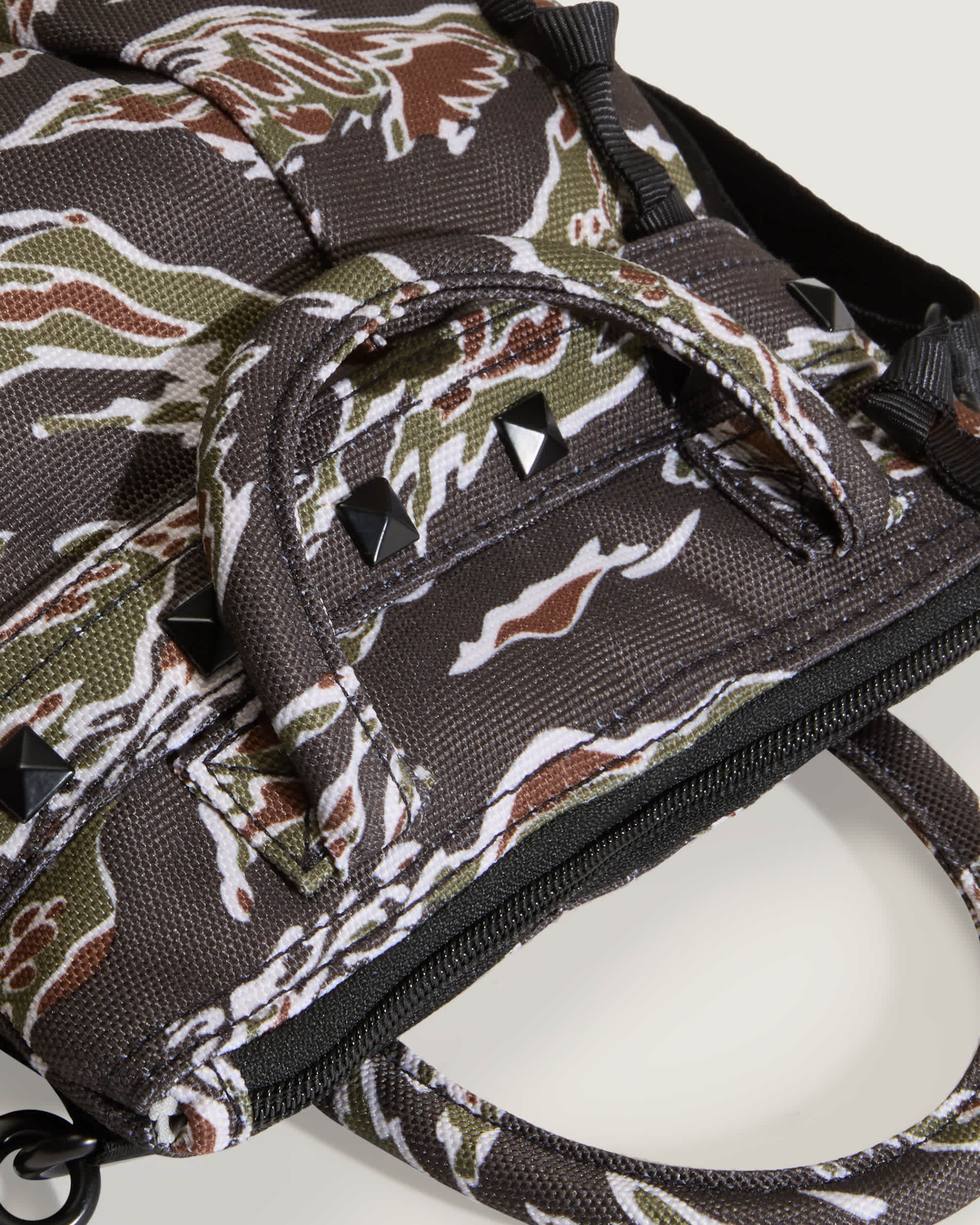 OTW XS Helmet Bag Camo VANS GrnBraun ALT3