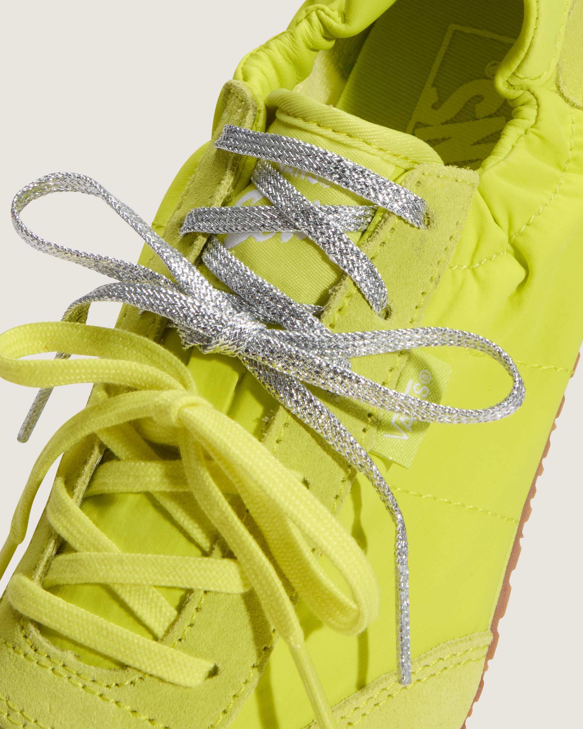 Chaussures Super Lowpro Ballet Light VANS Jaune ALT4