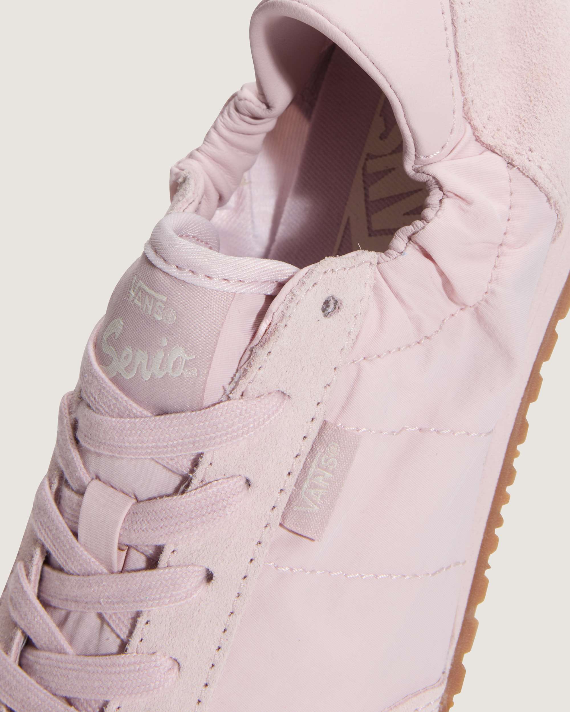 Super Lowpro Collapse Shoes VANS Pink ALT4