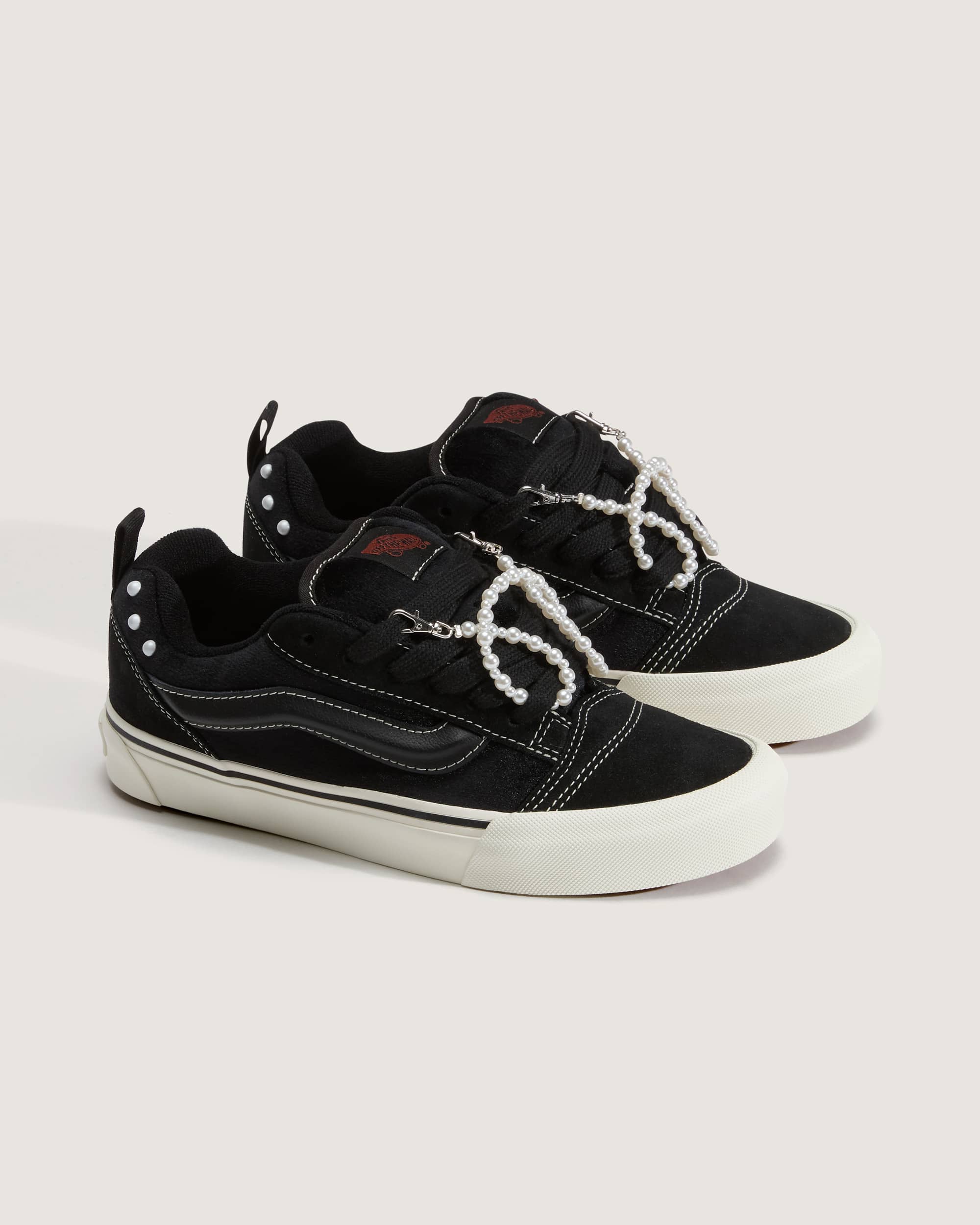 Chaussures Knu Skool VANS Noir ALT1