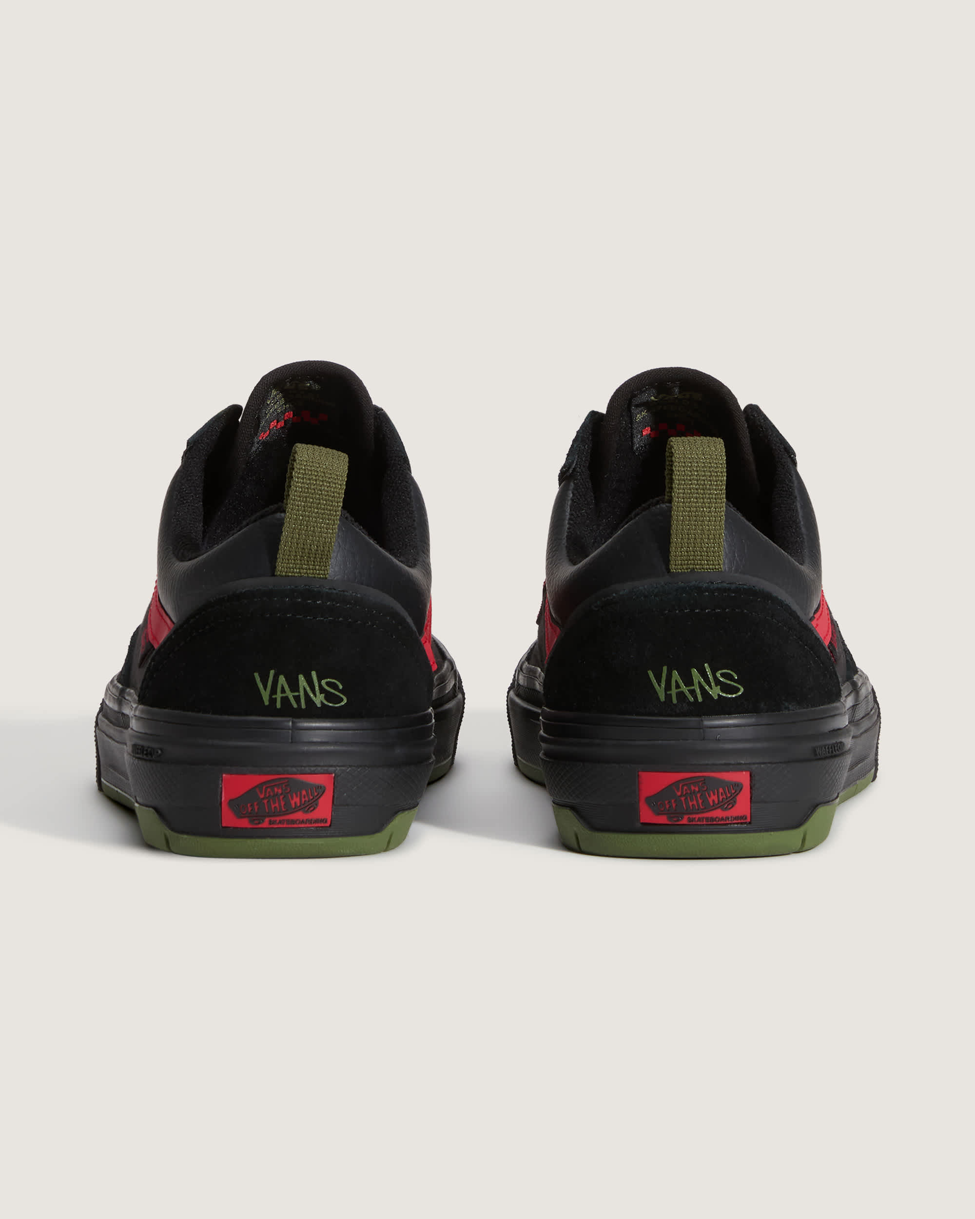 Skate Old Skool Wafflecup Schoenen by Atiba VANS ZwartGroen ALT3