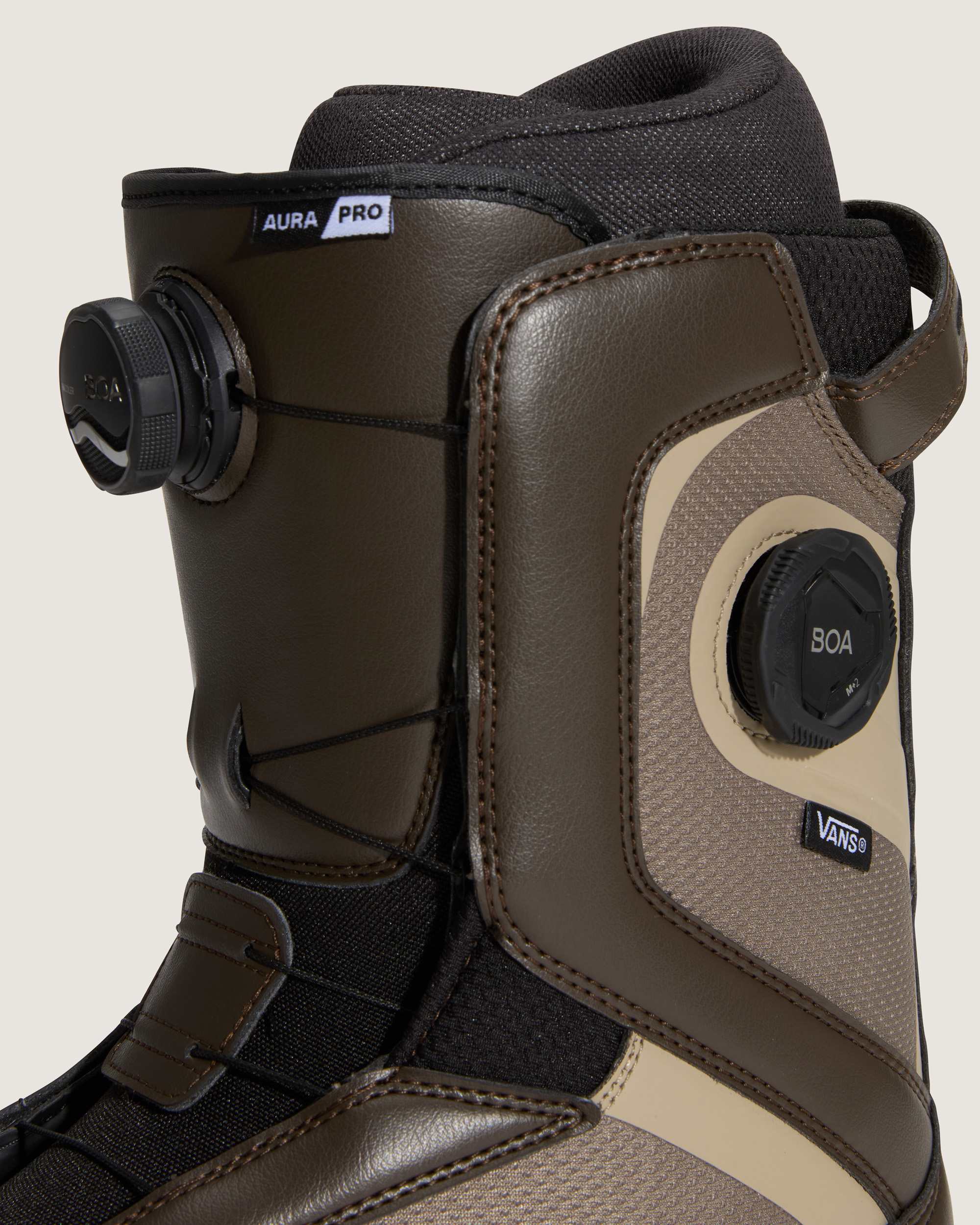 Aura Pro 20 Snowboard Boots VANS Brown ALT7