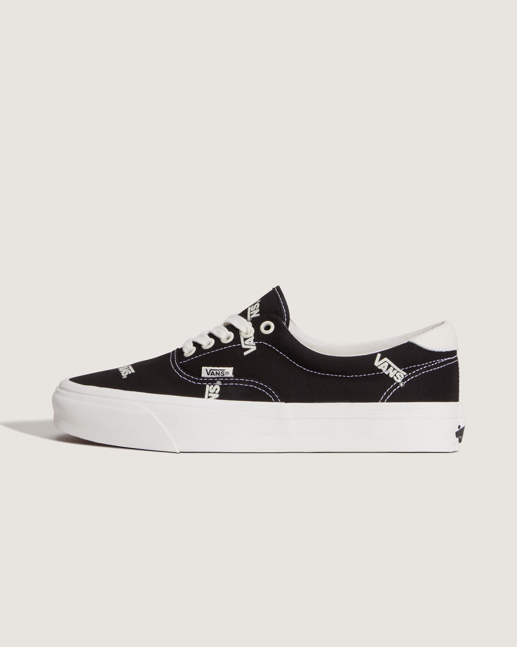 OTW Era 59 Schoenen VANS Zwart HERO