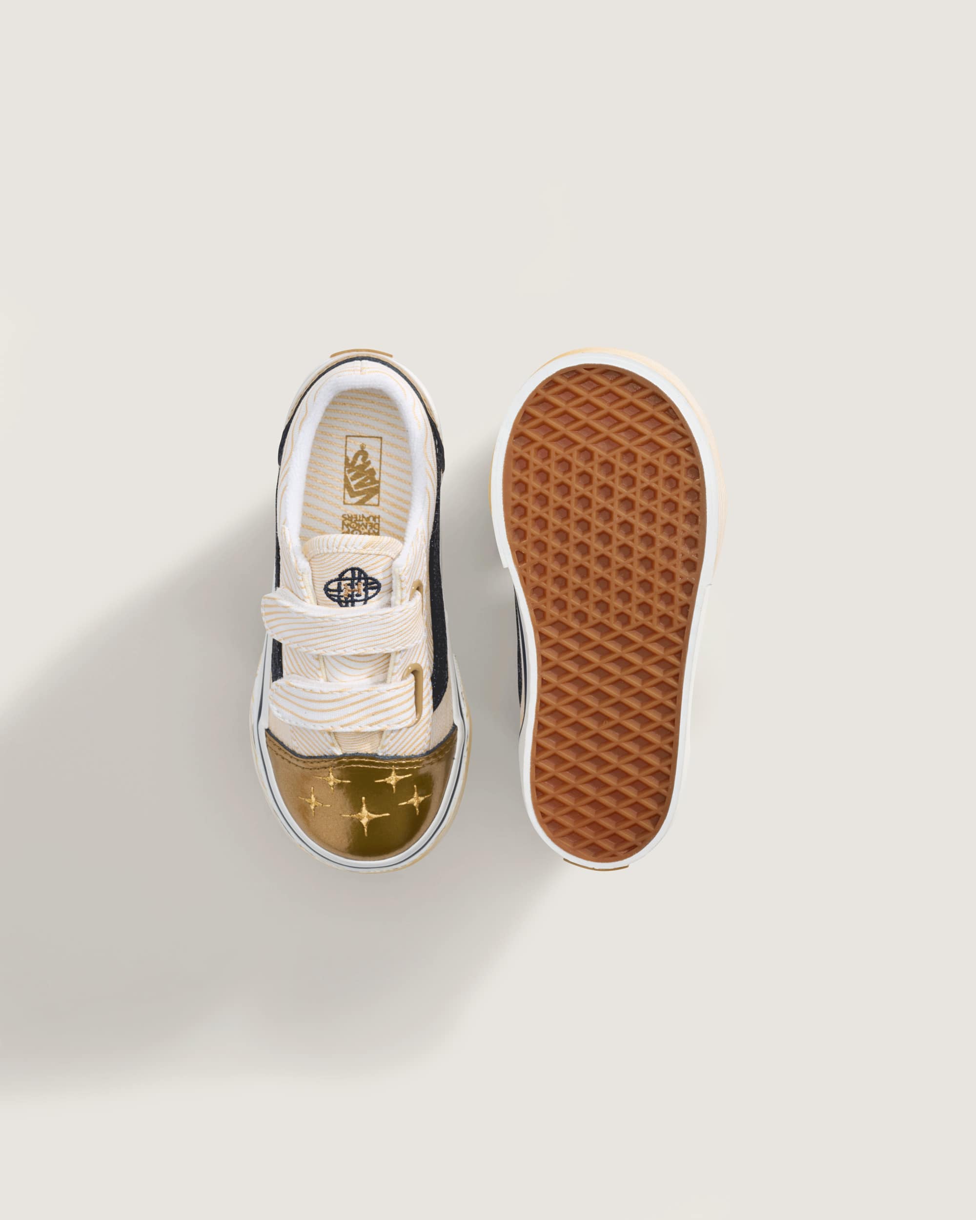 Tnis Old Skool KPop Demon Hunters para criana 48 anos VANS AmareloDourado ALT2