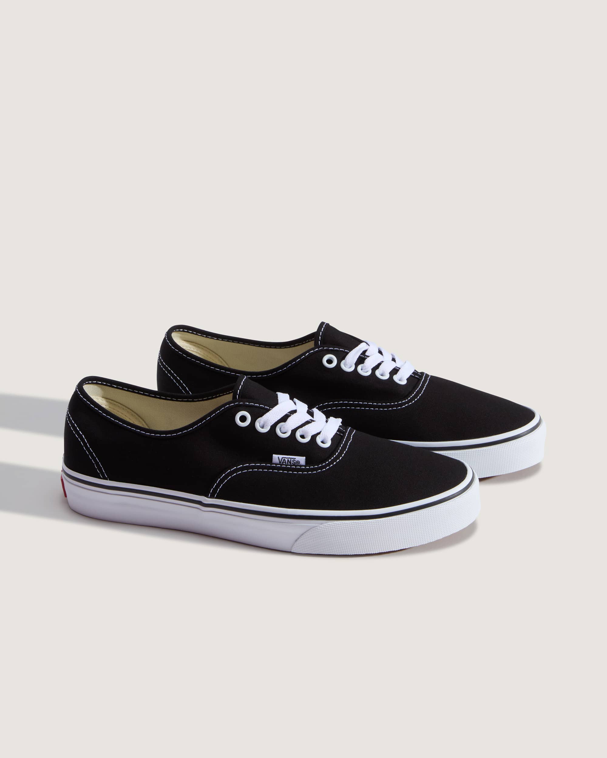 Authentic Wide Shoes VANS Black ALT1