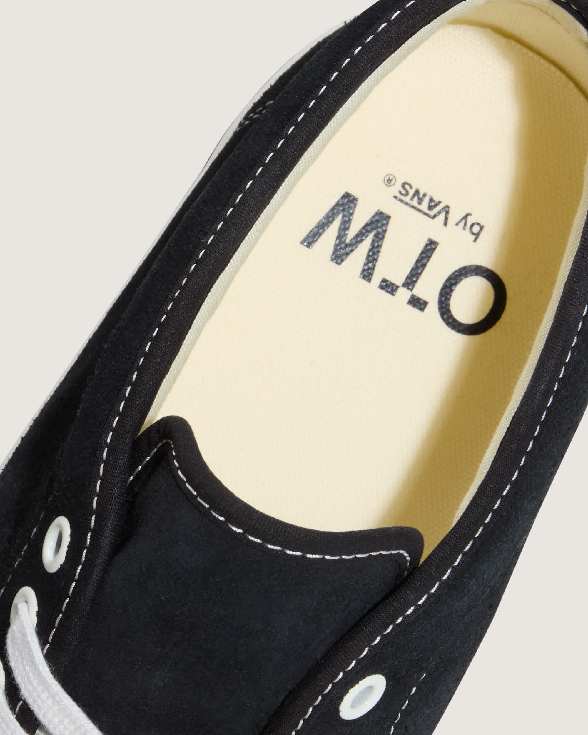 OTW Chukka 49 Vibram VANS Schwarz ALT7