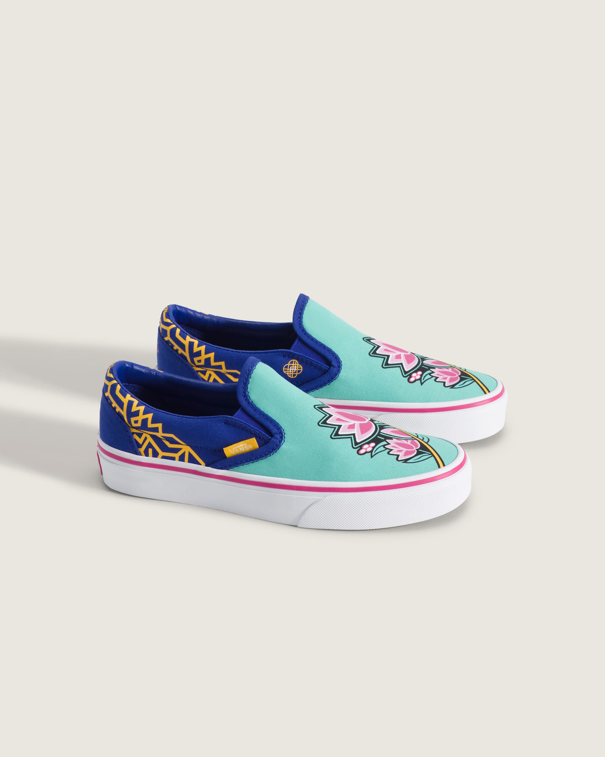 Scarpe Bambinoa KPop Demon Hunters x Vans Classic SlipOn 814 anni VANS Blu ALT1