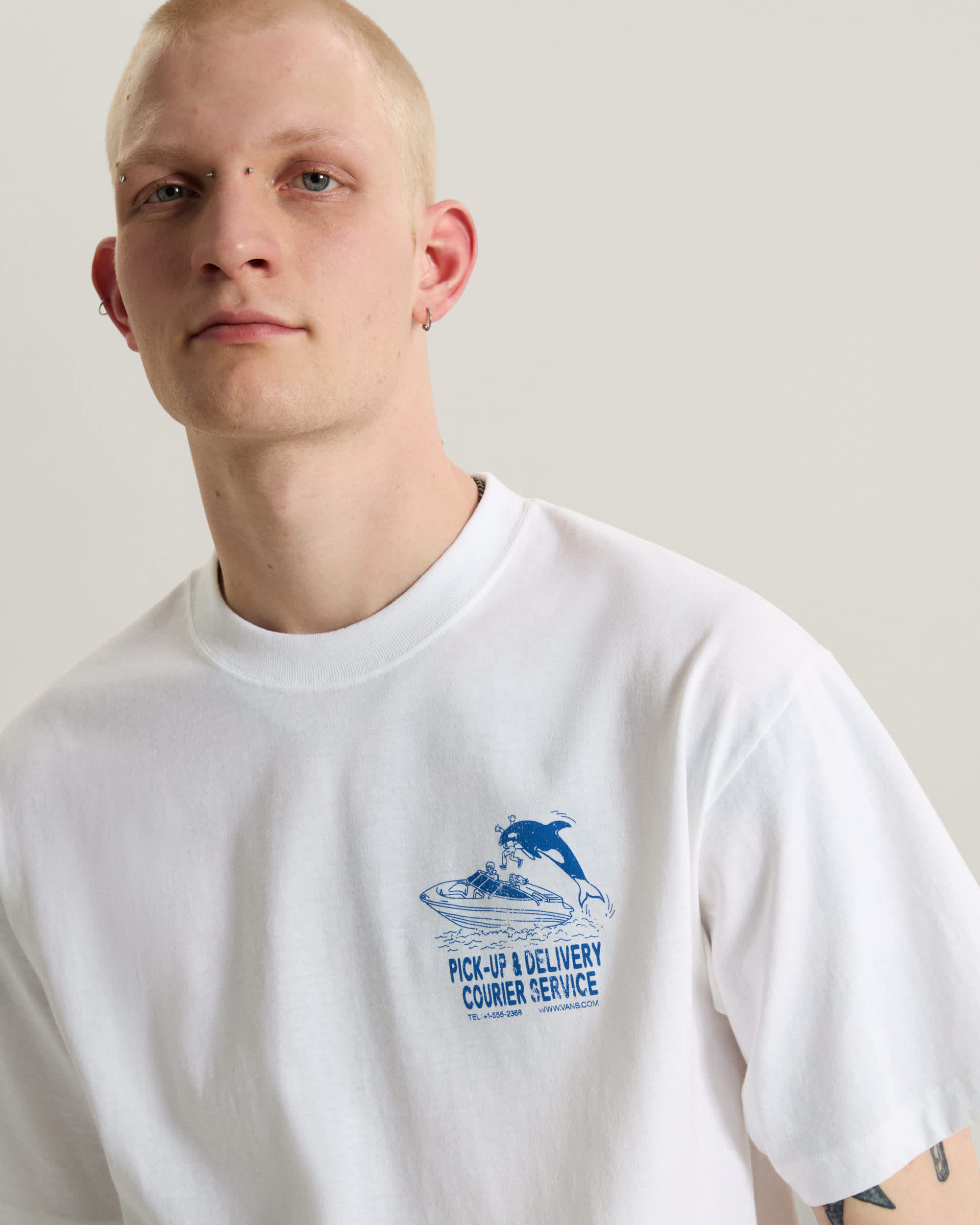 Camiseta Paulys Delivery VANS Blanco ALT5