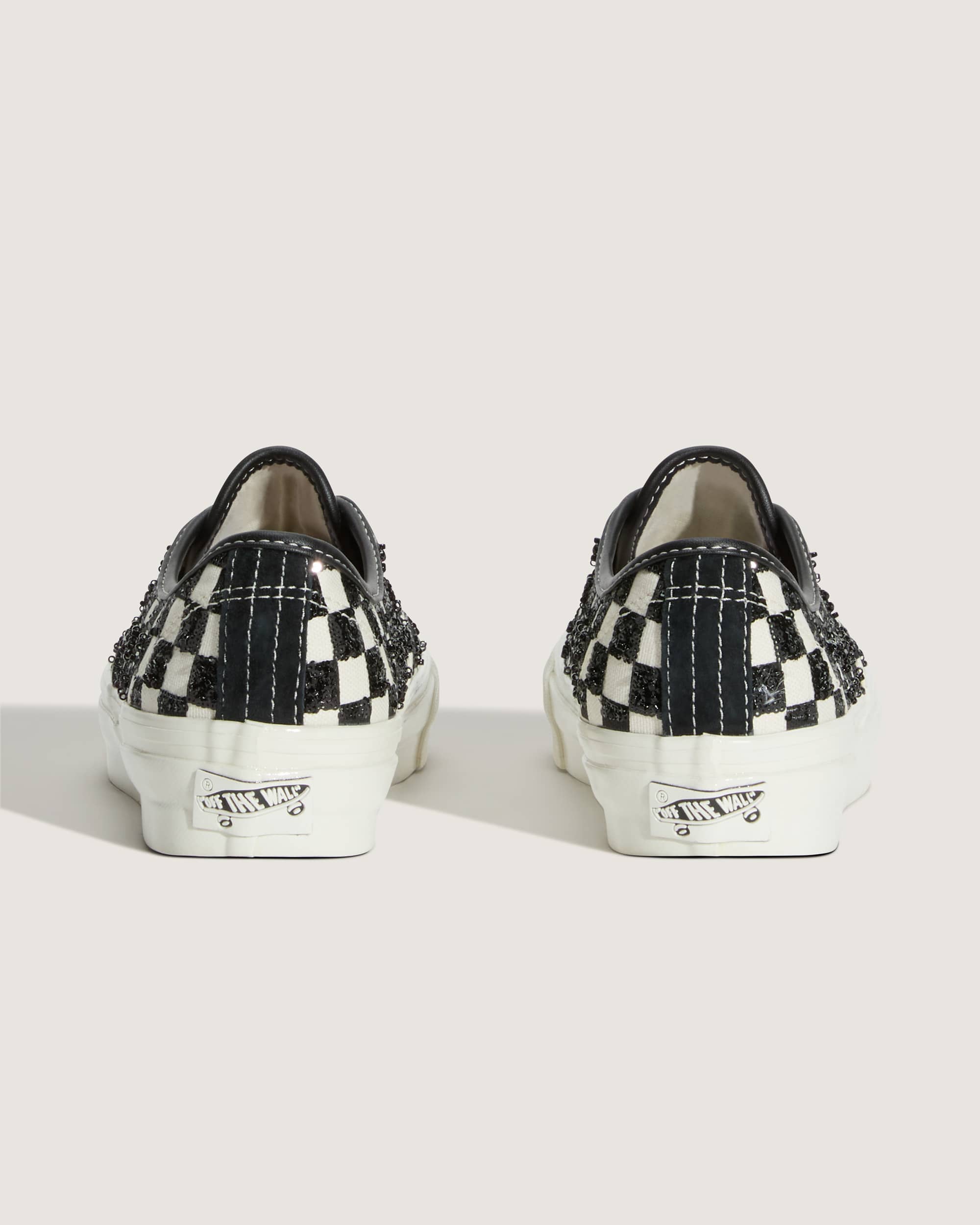 Chaussures Premium Authentic VANS NoirBlanc ALT3