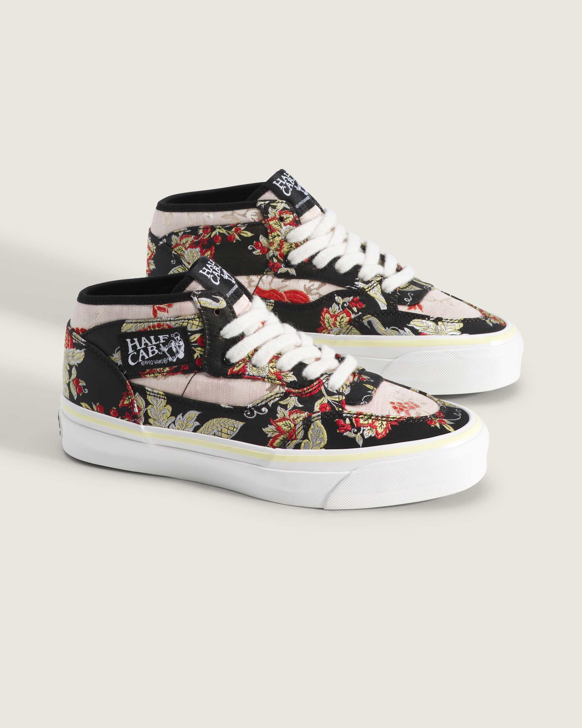 OTW Half Cab 33 Decon Vibram VANS Schwarz ALT1