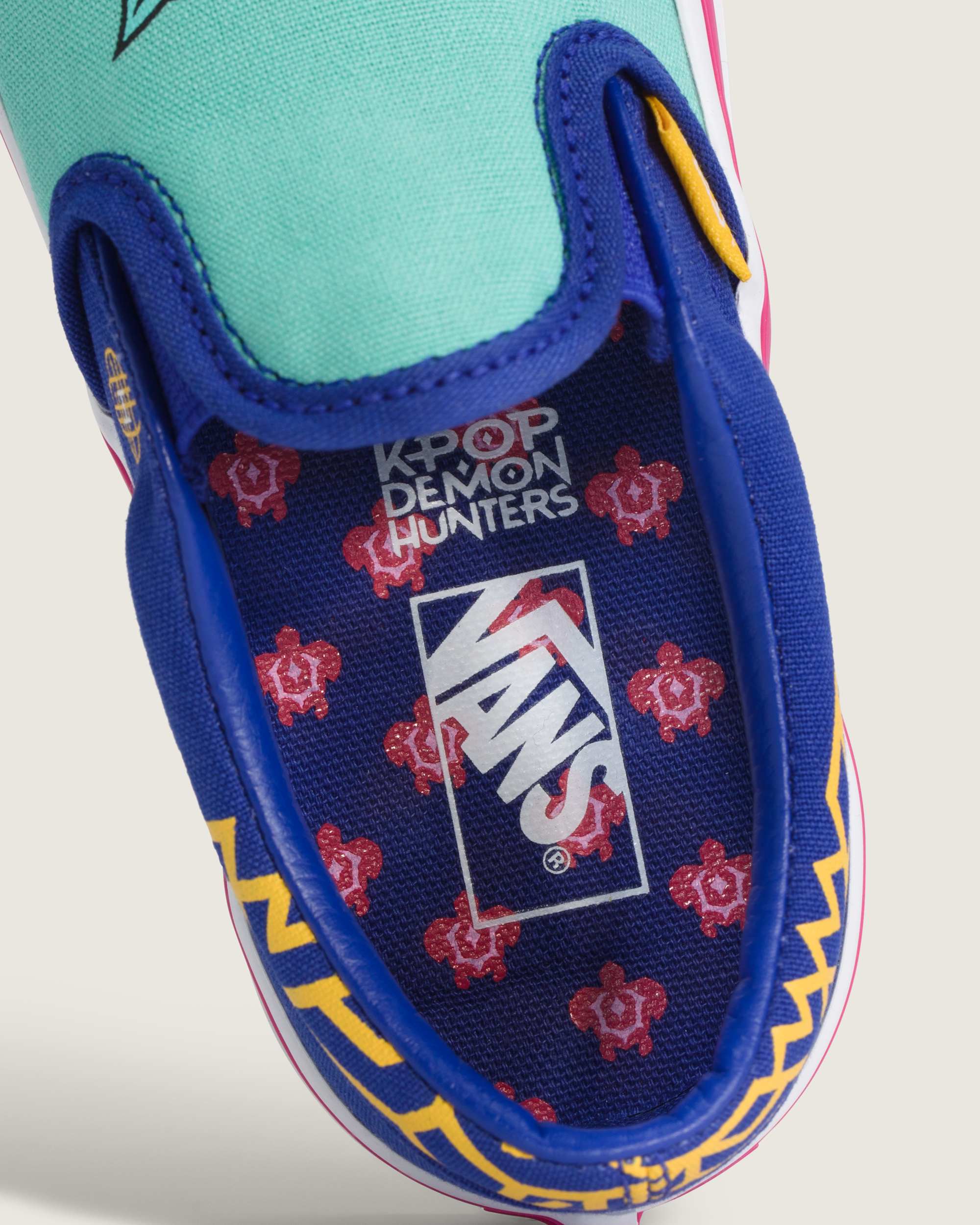 Scarpe Bambinoa KPop Demon Hunters x Vans Classic SlipOn 48 anni VANS Blu ALT5