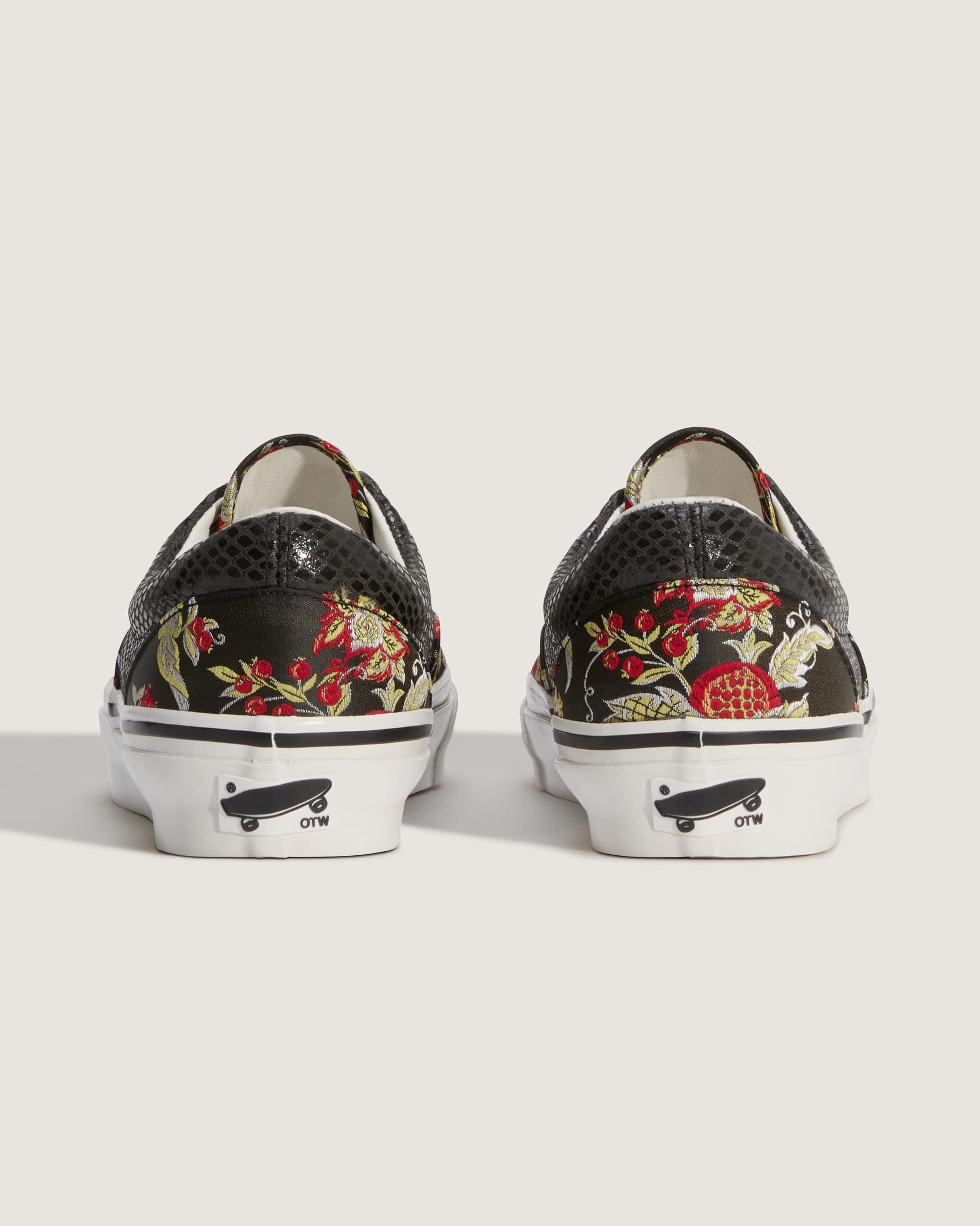 OTW Era 95 Vibram Shoes VANS Black ALT4