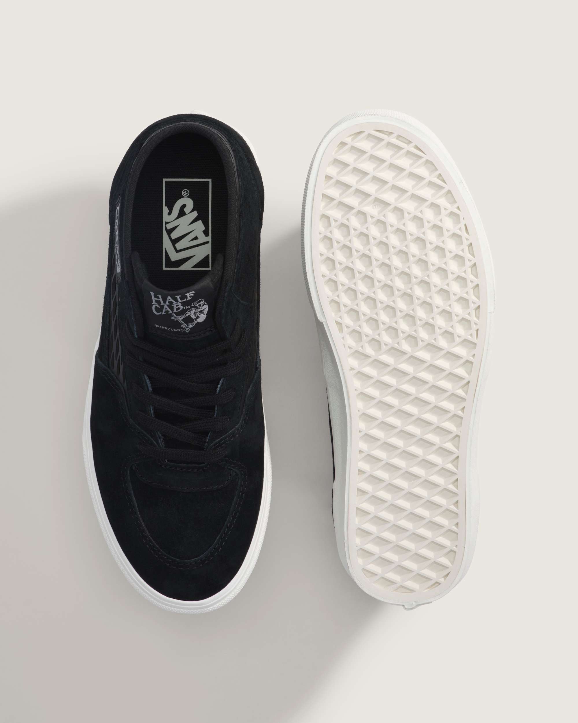 Half Cab Decon Shoes VANS Black ALT2