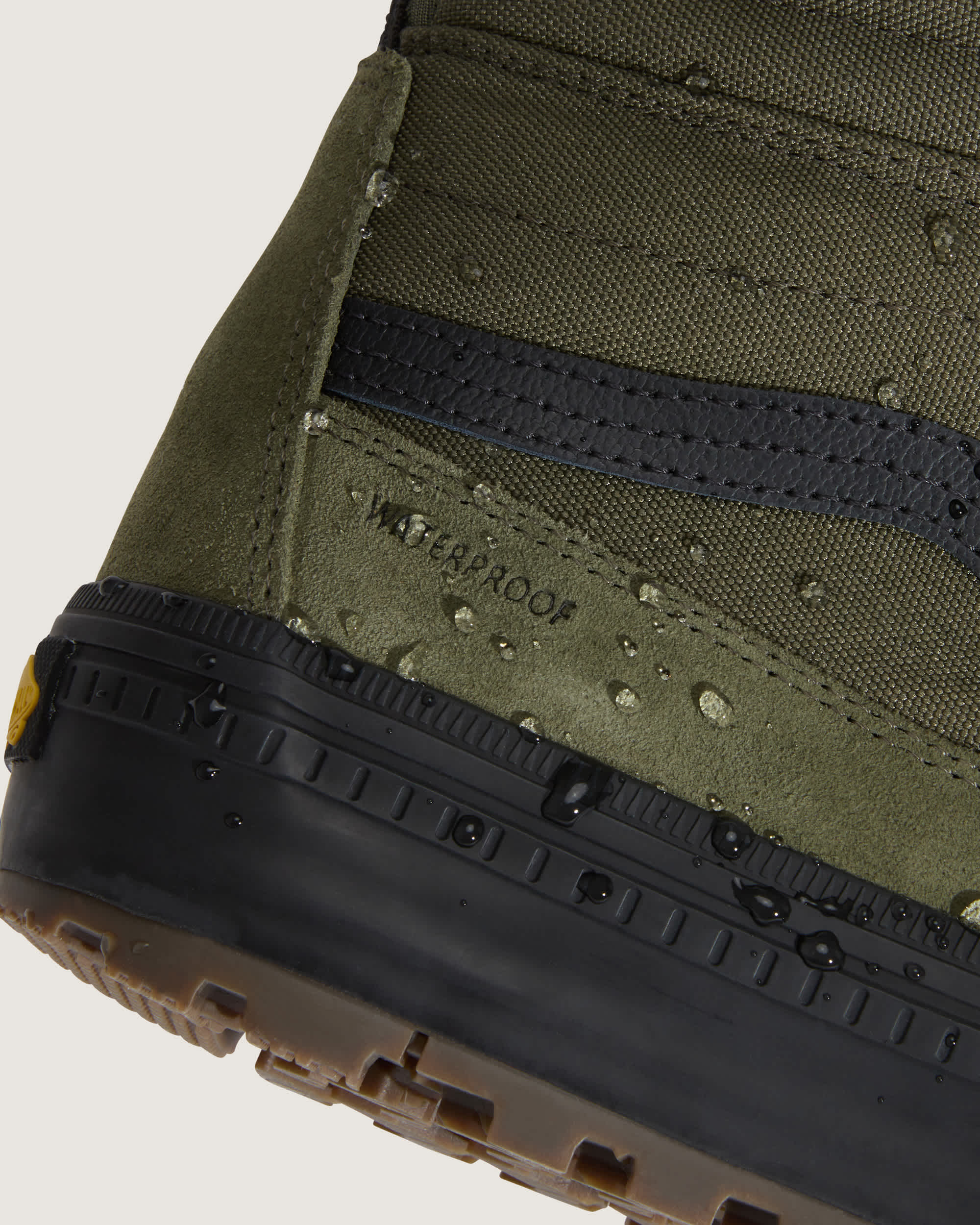 Sk8Hi Waterproof Insulated Schoenen VANS ZwartGroen ALT8