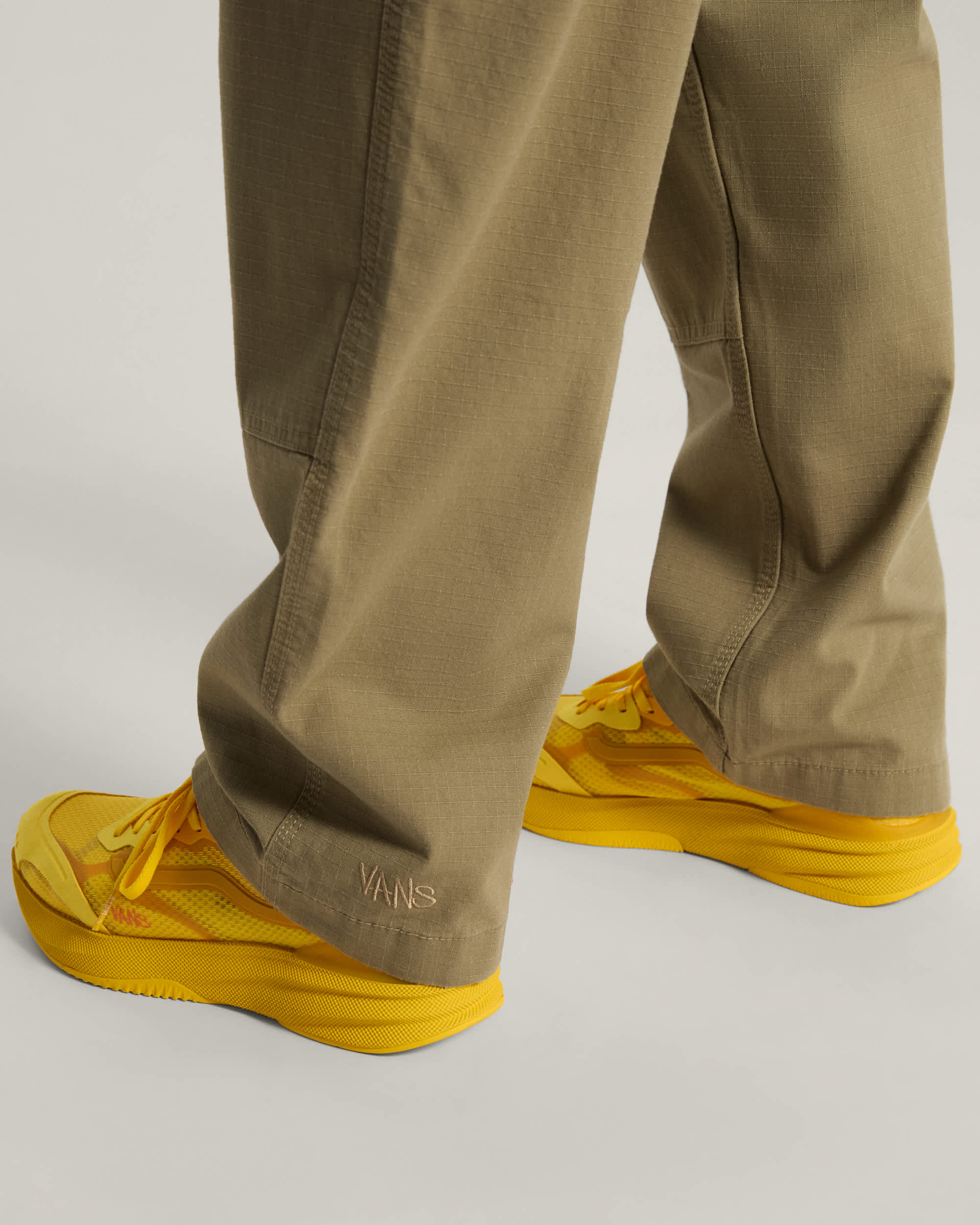 Vans X Atiba Cargohose VANS Beige ALT7