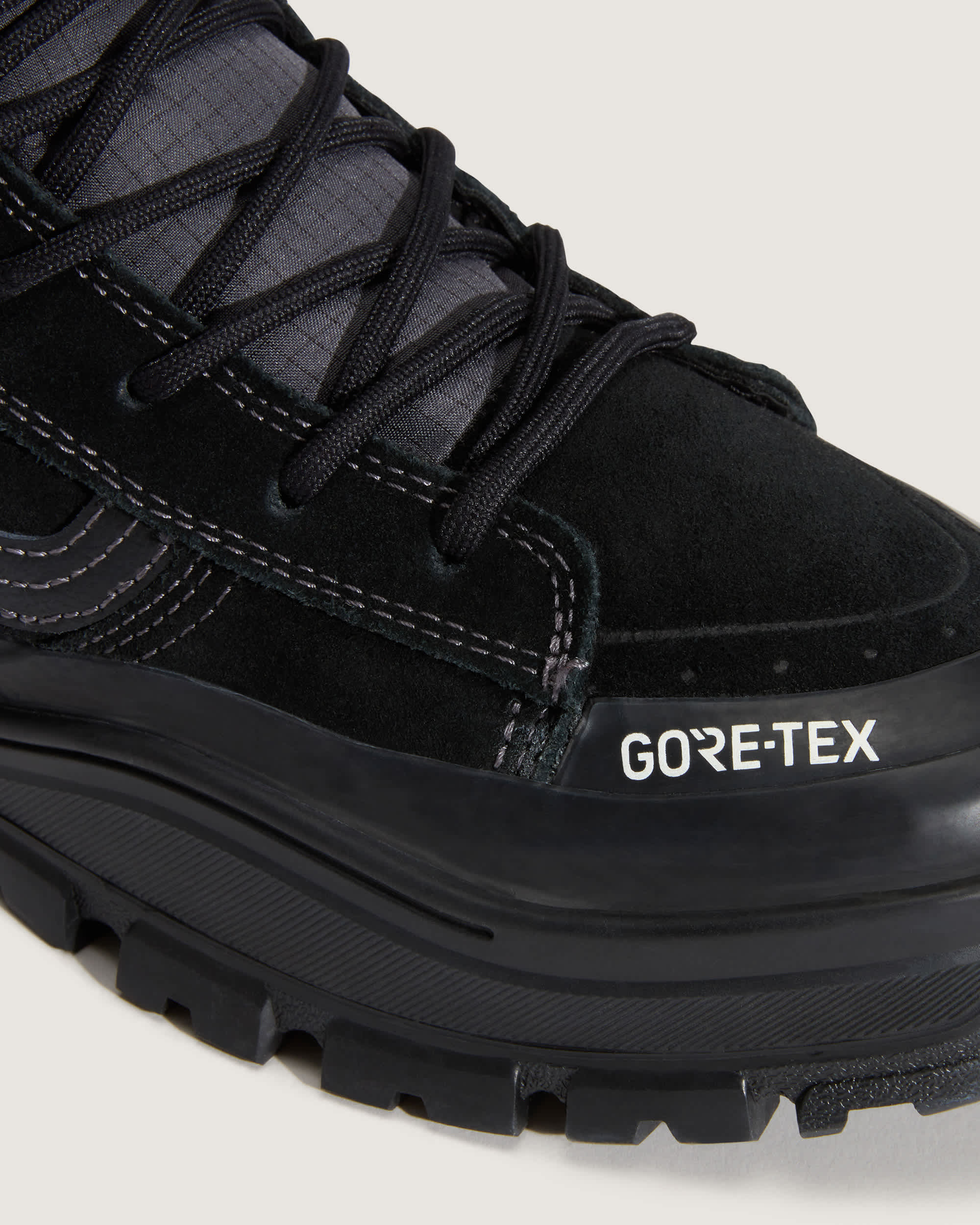 Sk8Hi GORETEX Insulated Shoes VANS Black ALT7