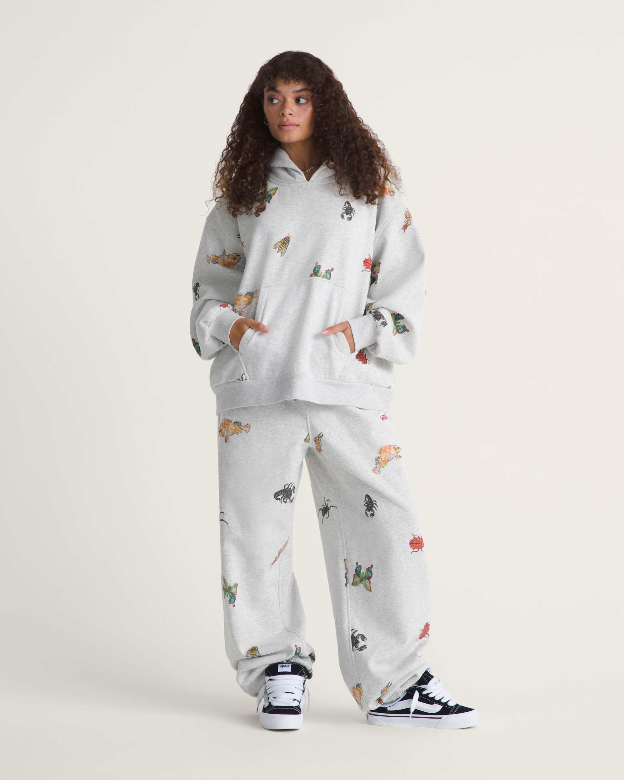 VANSZA Bug Out Sweatpants VANS Grey ALT3
