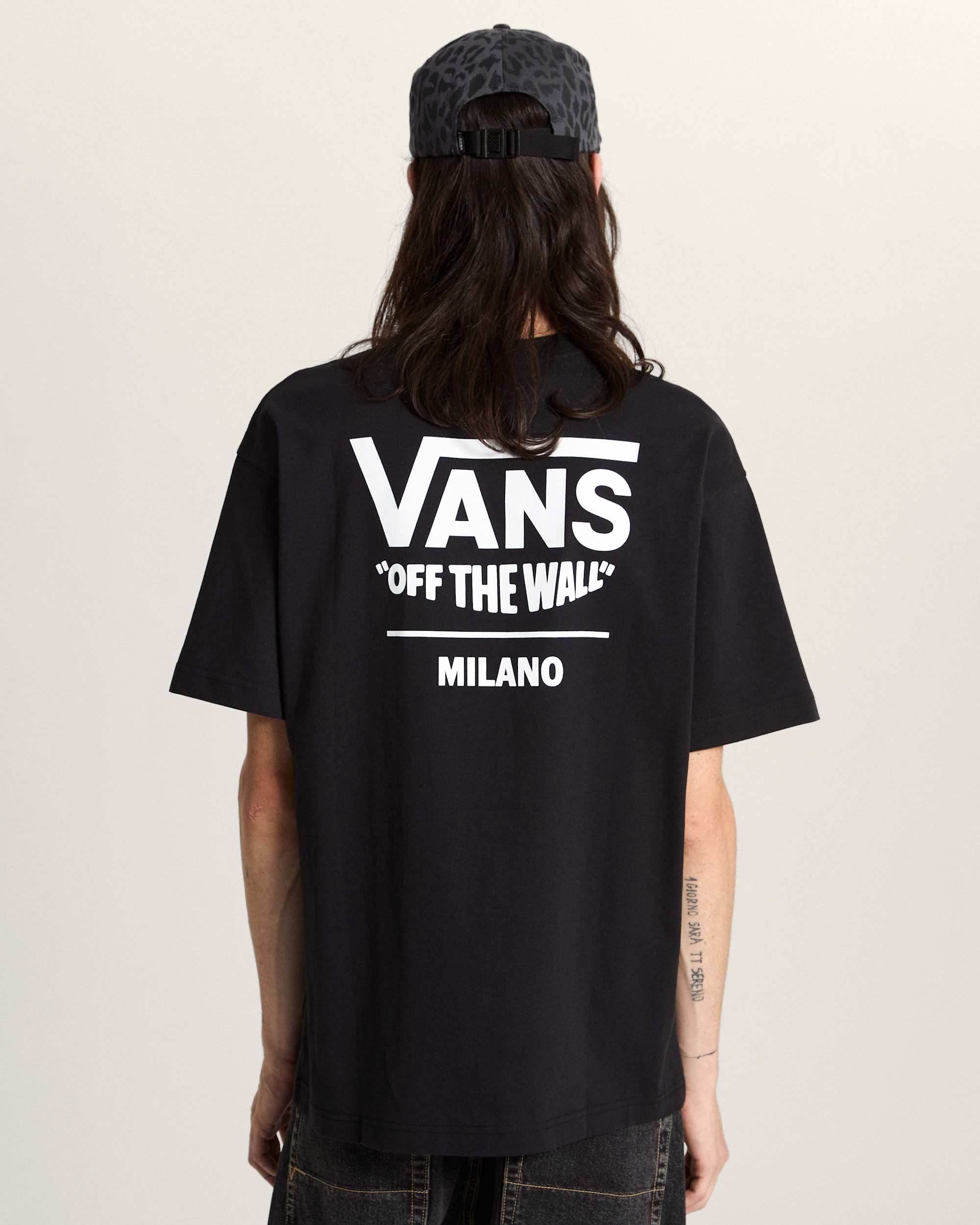 MN 2025 VANS CITY TEE MILANO Black VANS Negro alt3