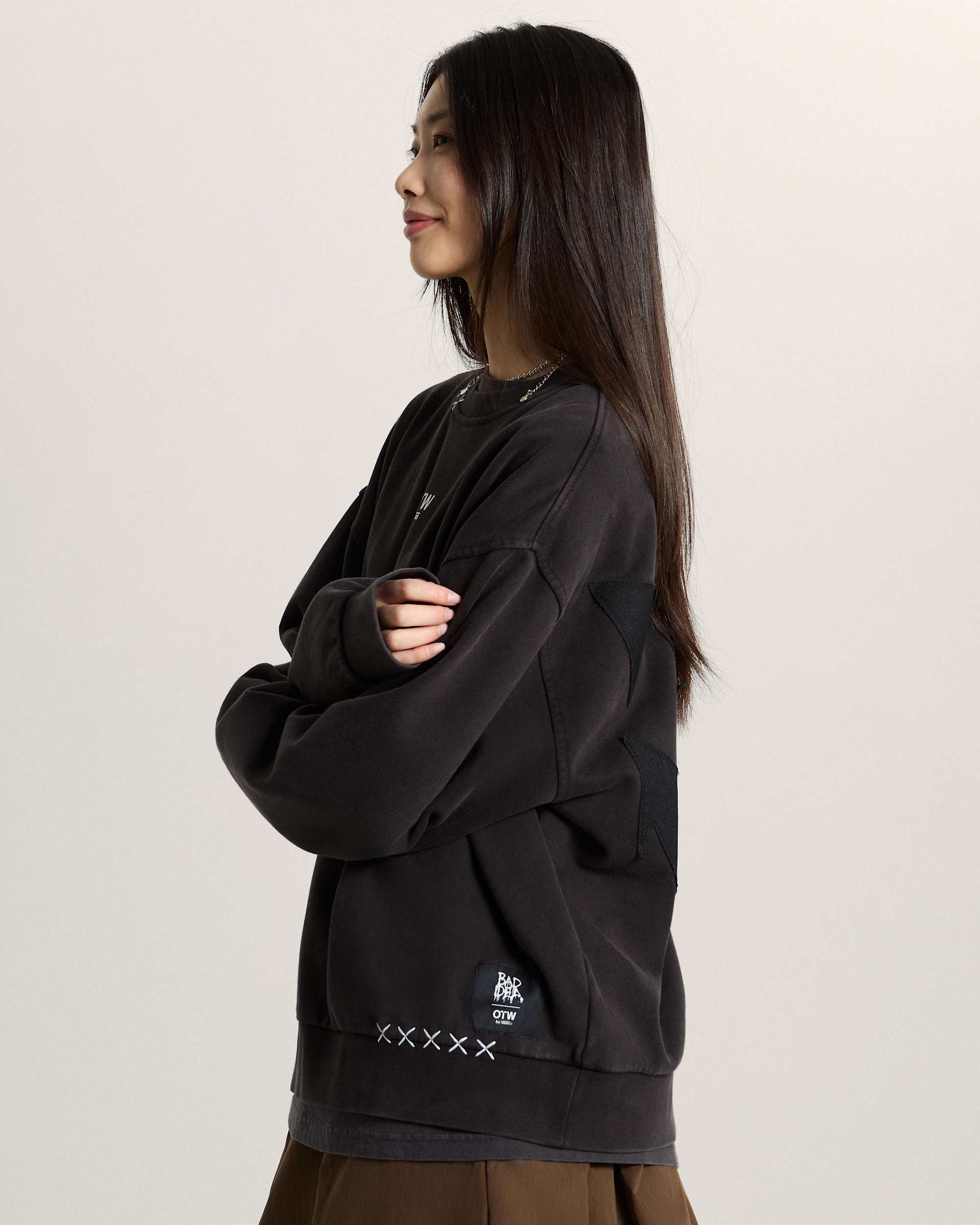 Sweat OTW by Vans x Bad Idea by Chito VANS Noir ALT10