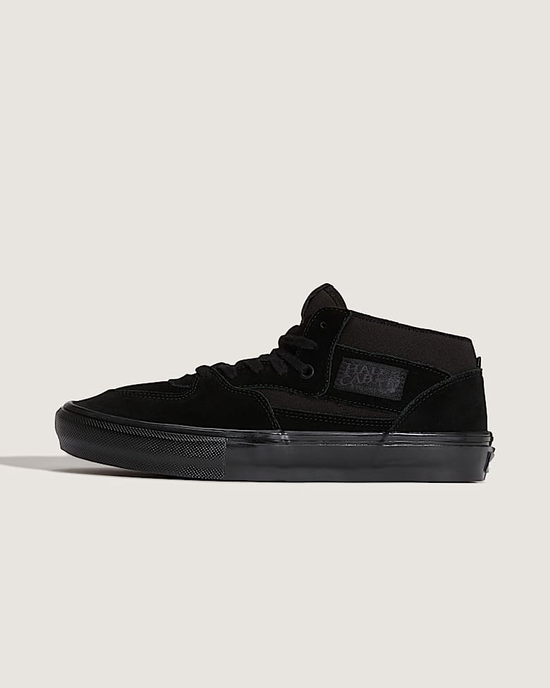 MTE Crosspath Mid Shoes in Black| Vans SE