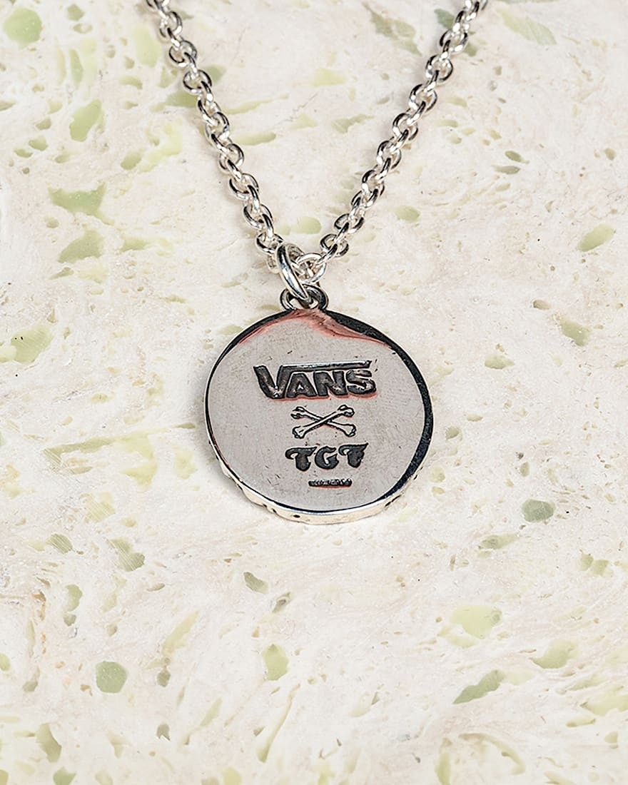 The Great Frog Pendant VANS Gris ALT1