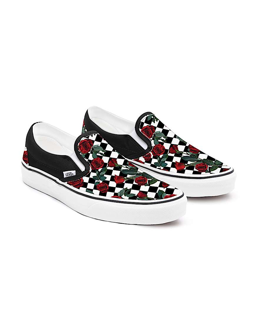 Personalisierbare Checkerboard Roses SlipOn mit weiter Passform VANS SchwarzWei HERO