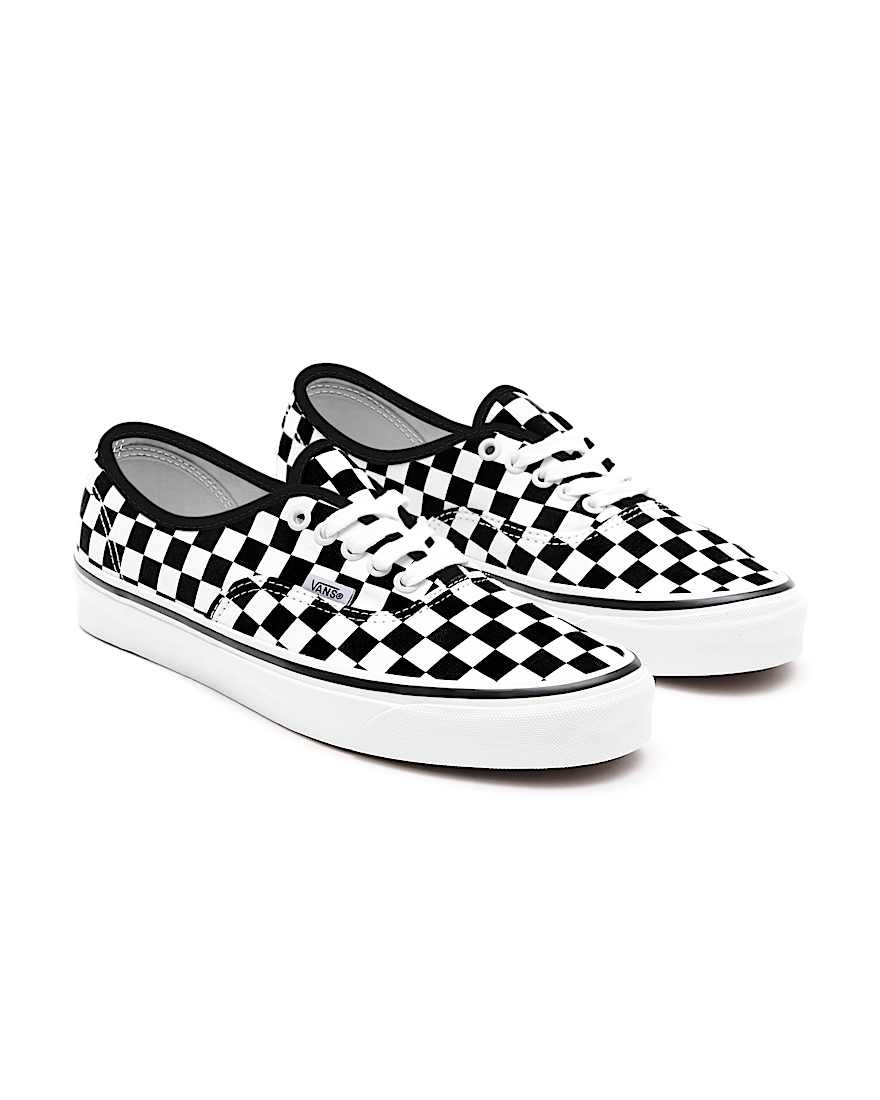 Personalisierbare Checkerboard Authentic mit breiter Passform VANS Wei HERO